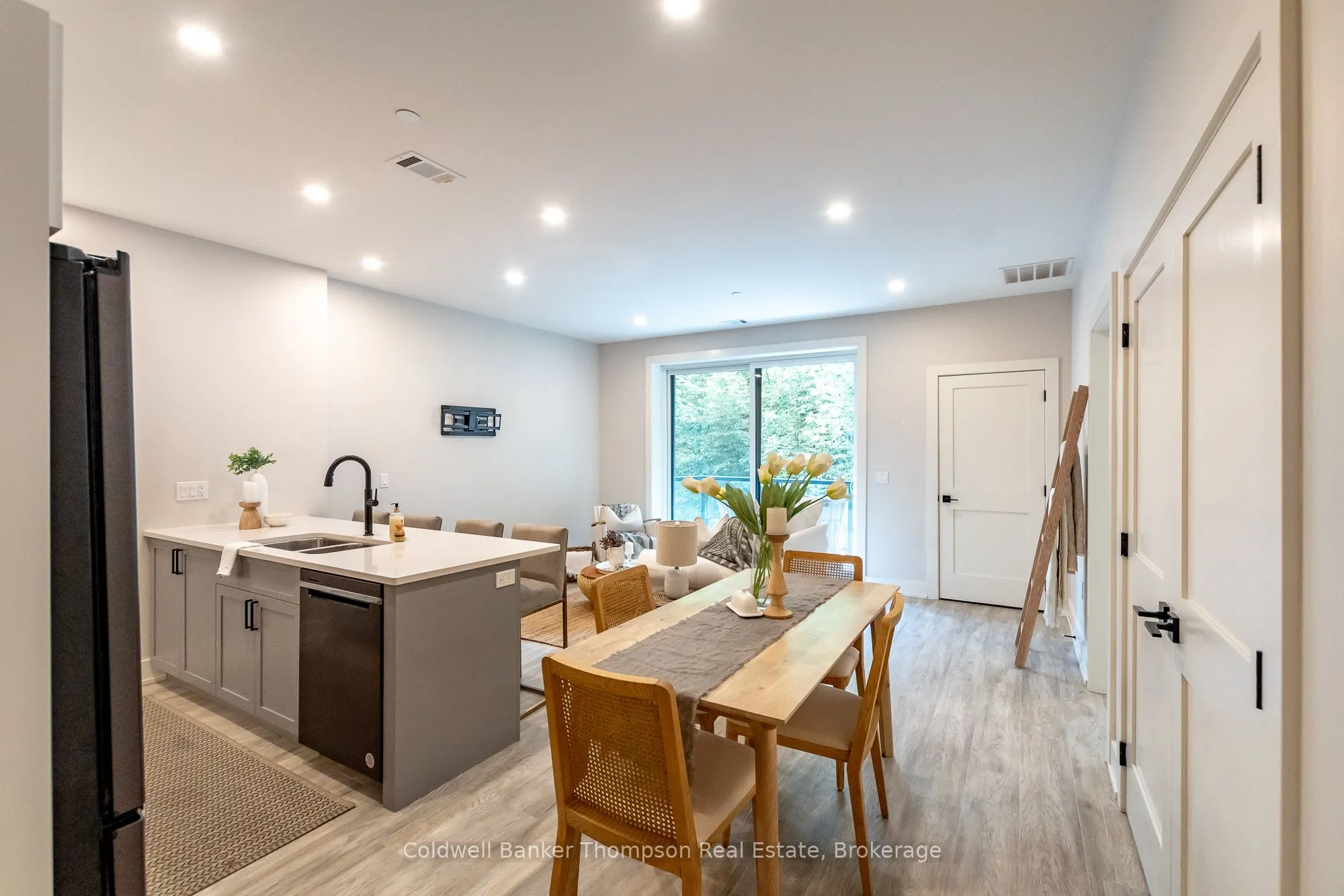 18 Campus Trail, #207