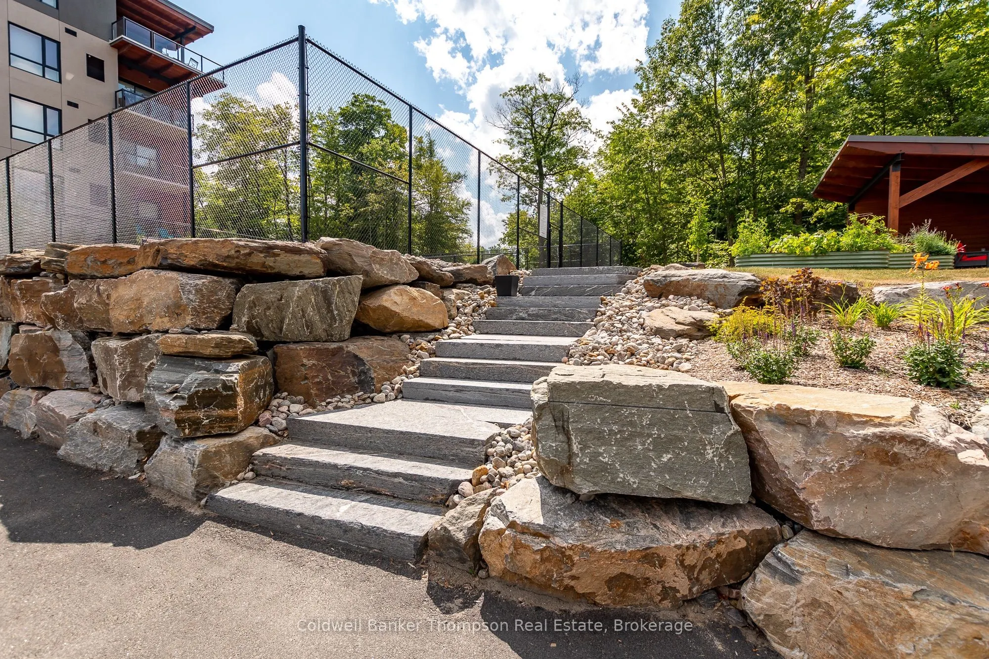 18 Campus Trail, #207