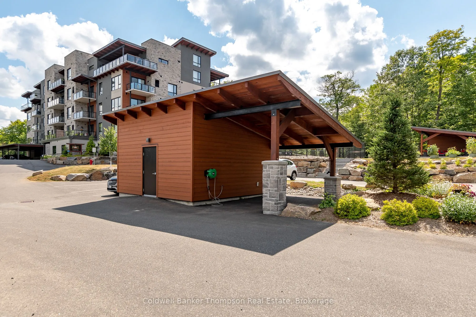 18 Campus Trail, #207