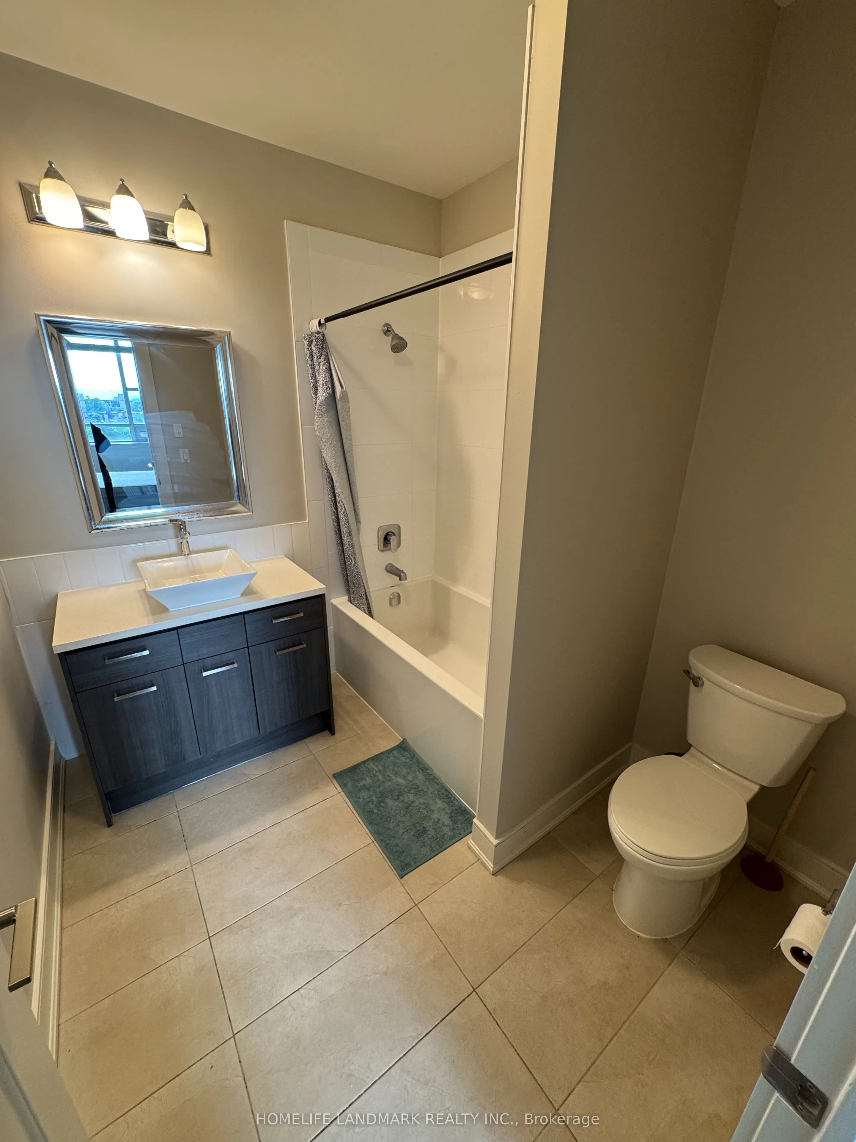150 Main Street W, #707