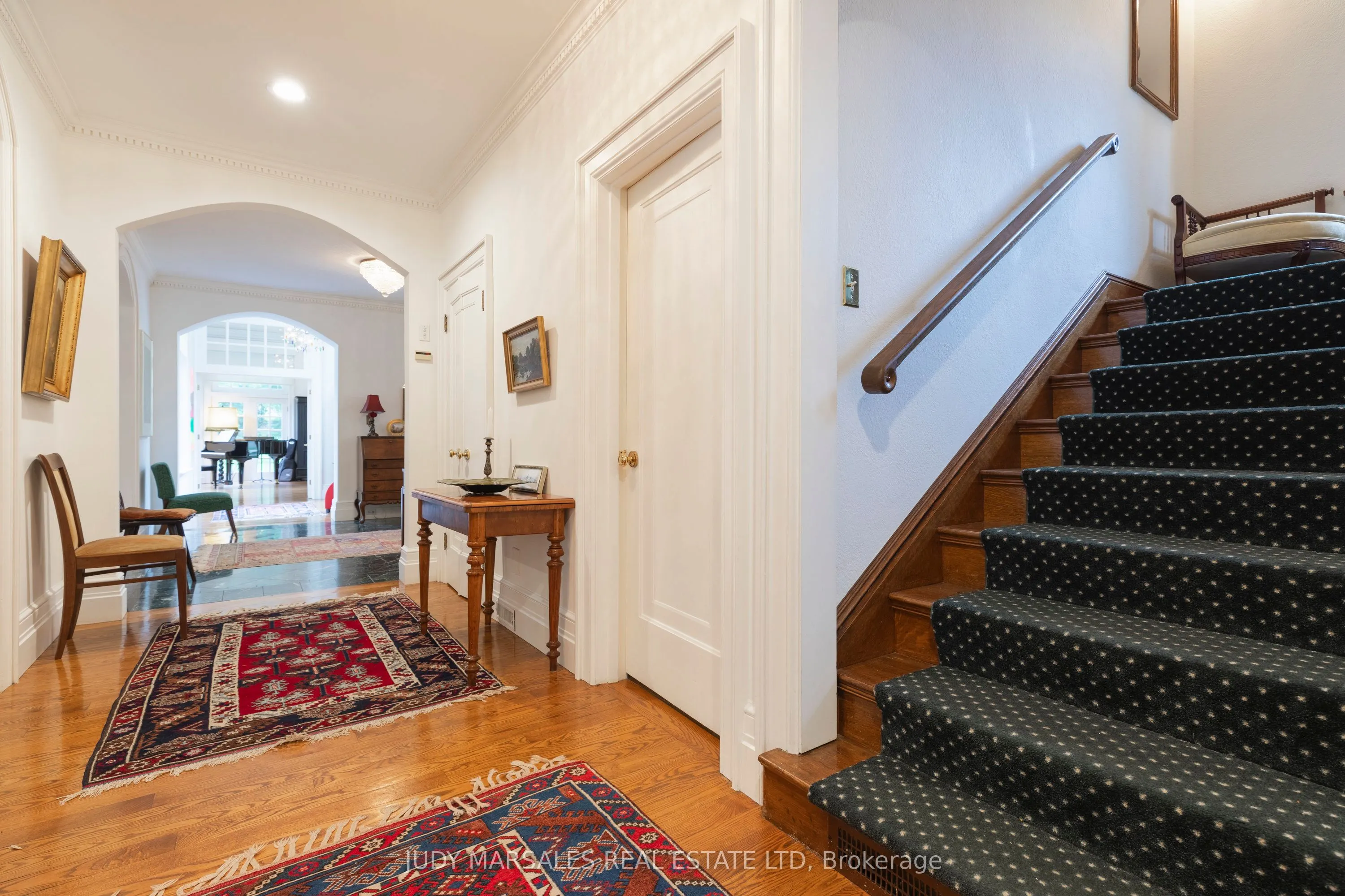 36 Cayley Street