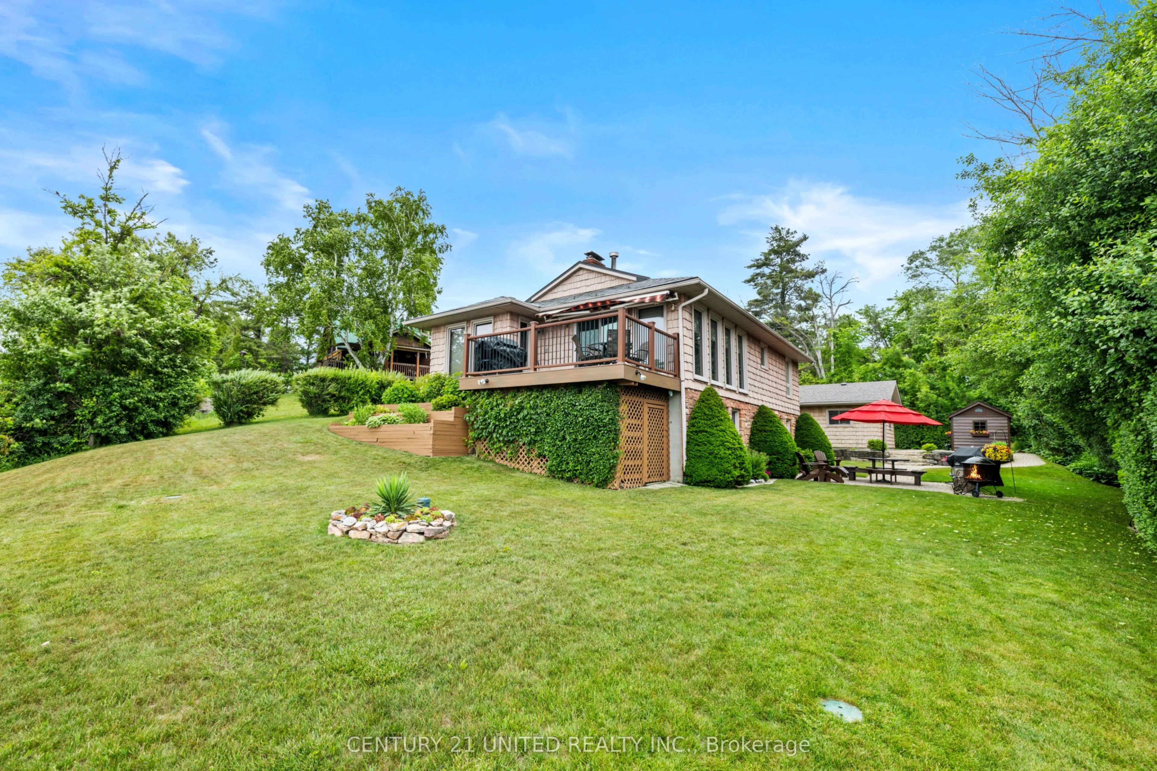 210 Thompson Road