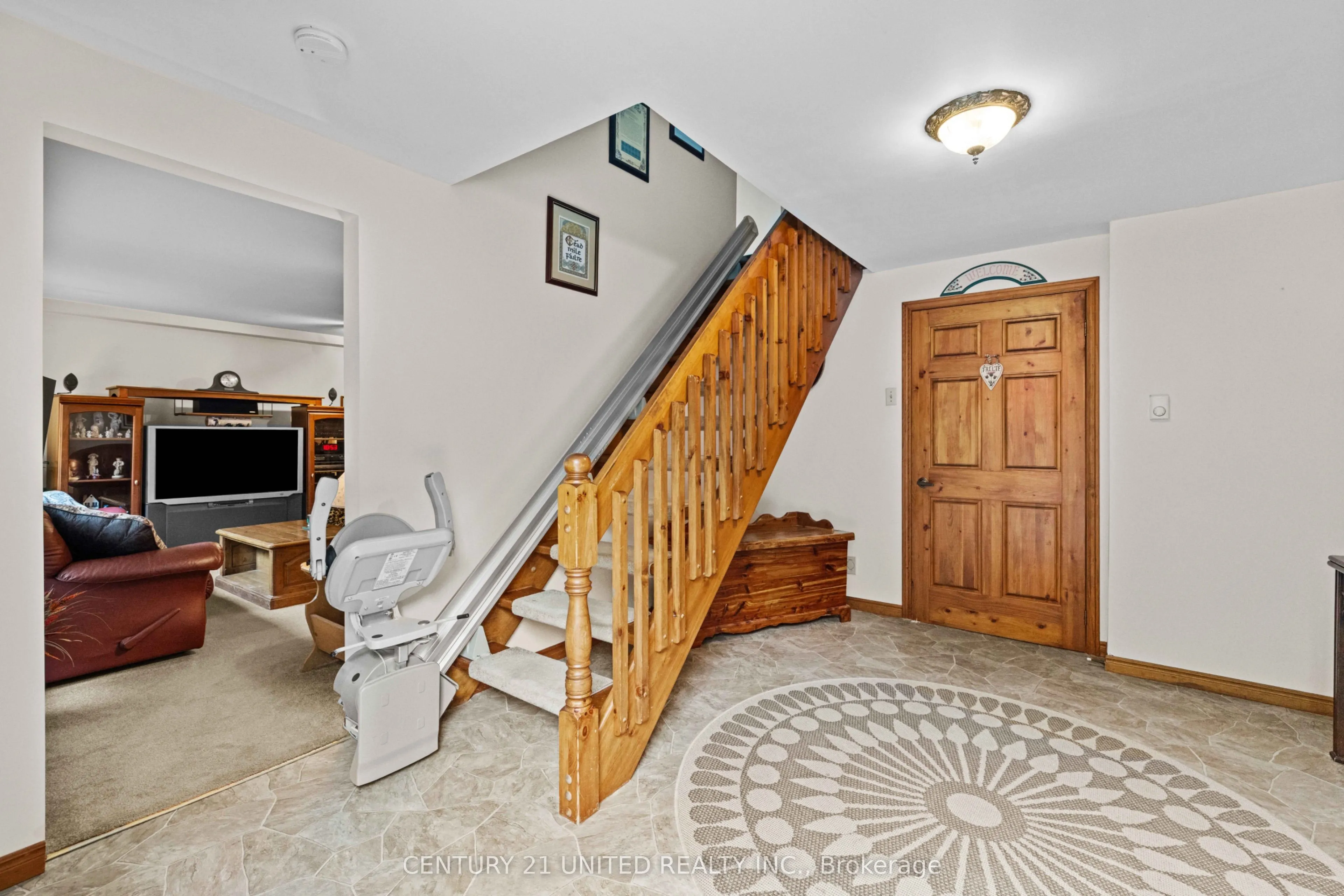 210 Thompson Road