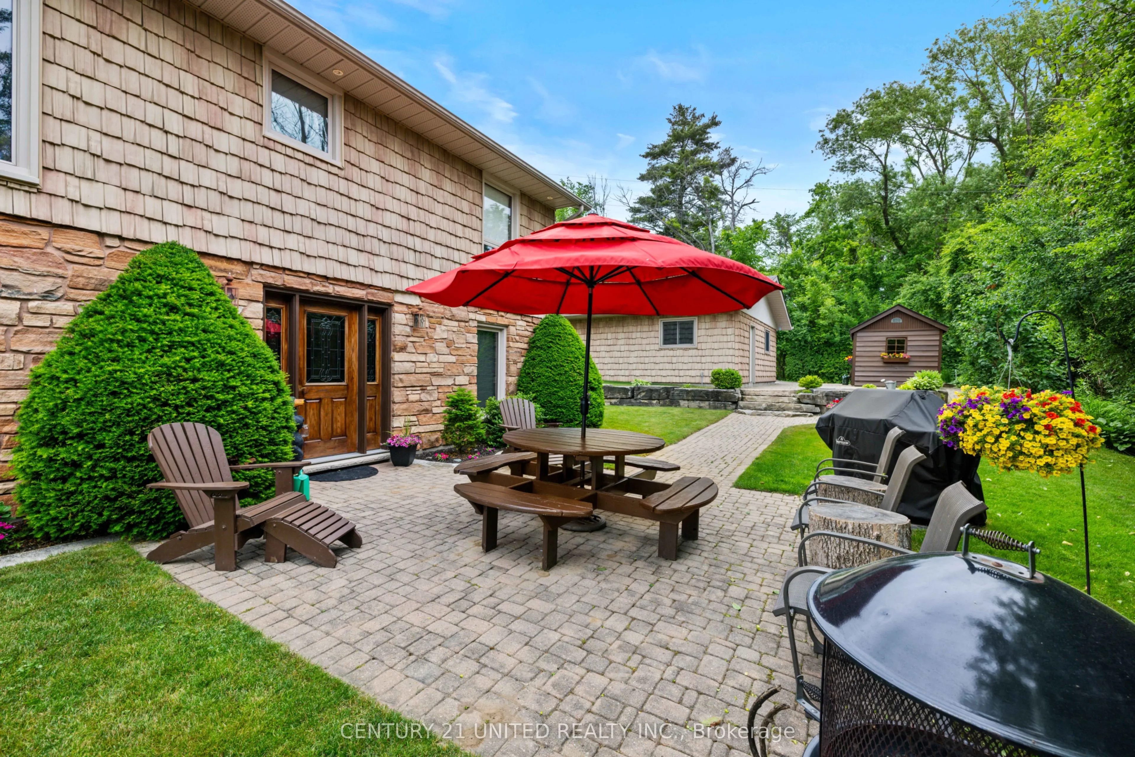 210 Thompson Road