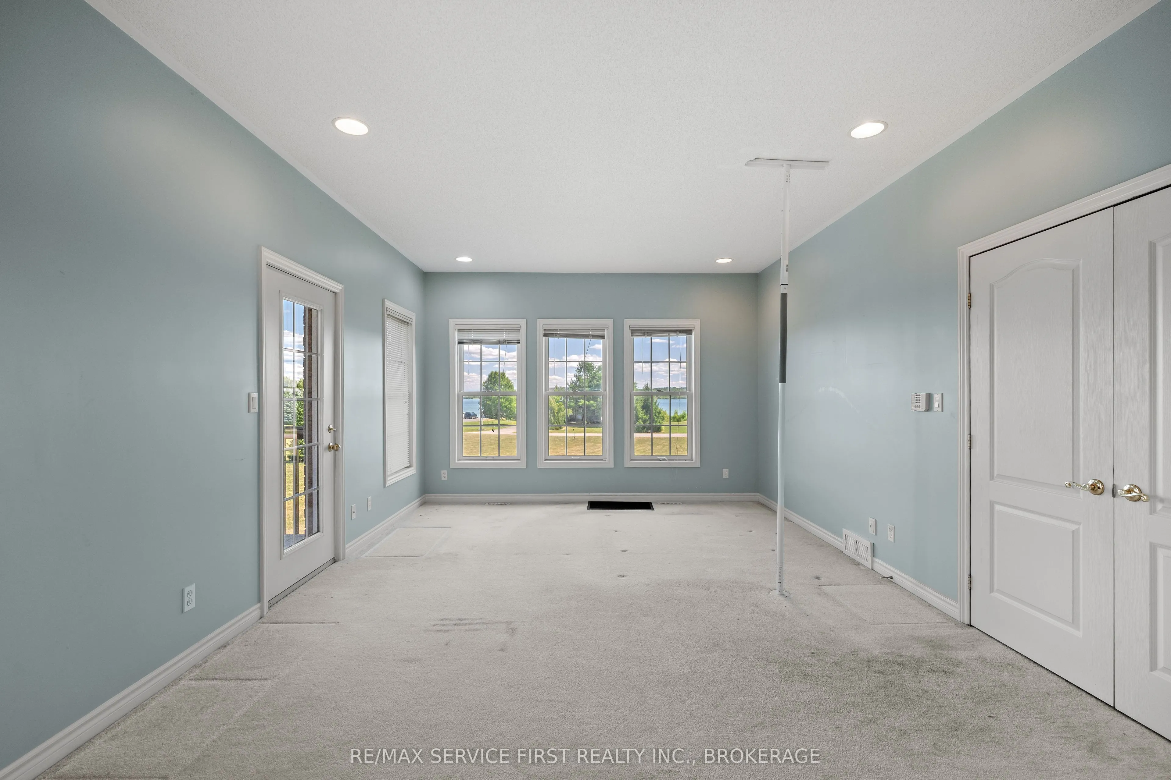 229 Island View Drive