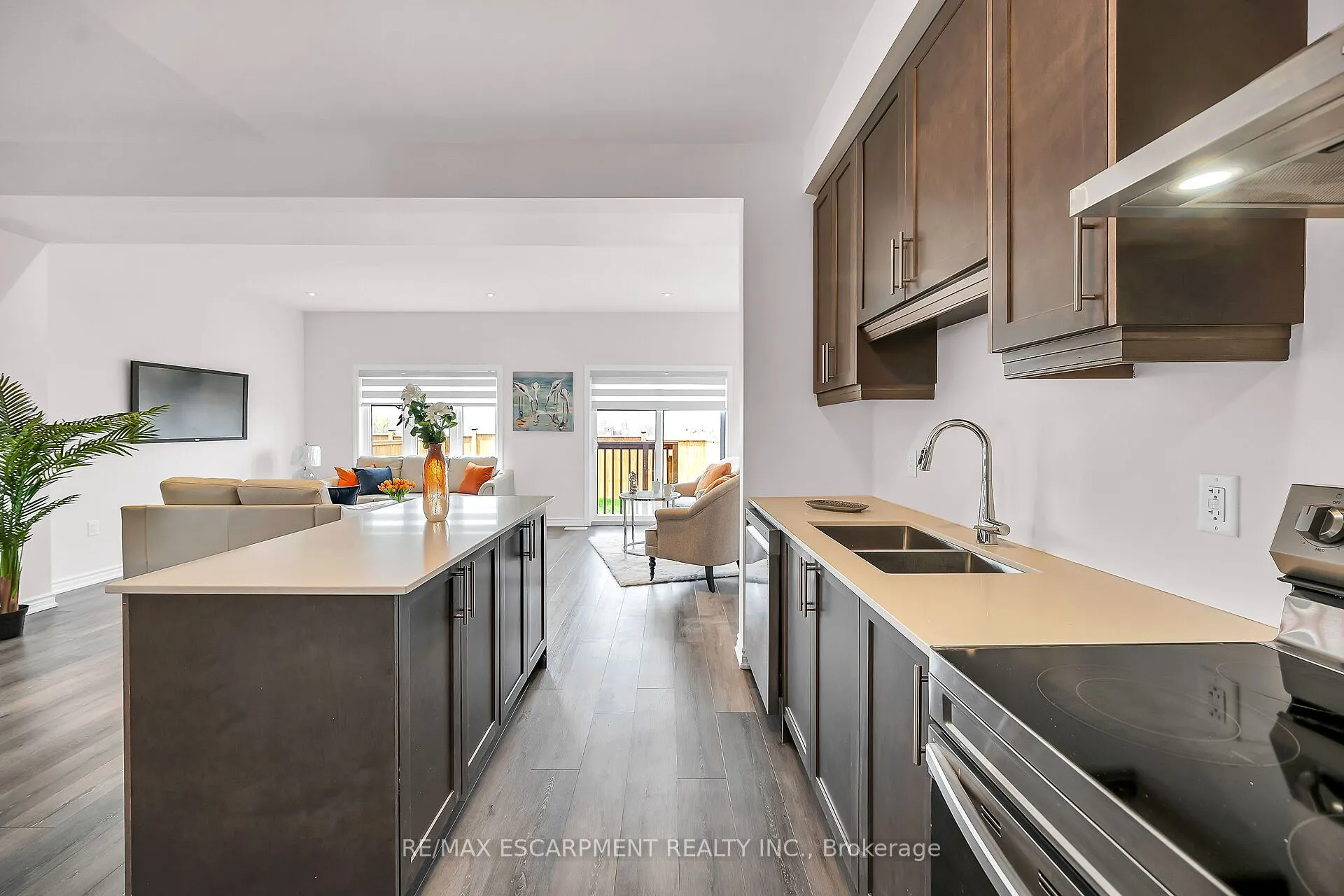 61 Soho Street, #13