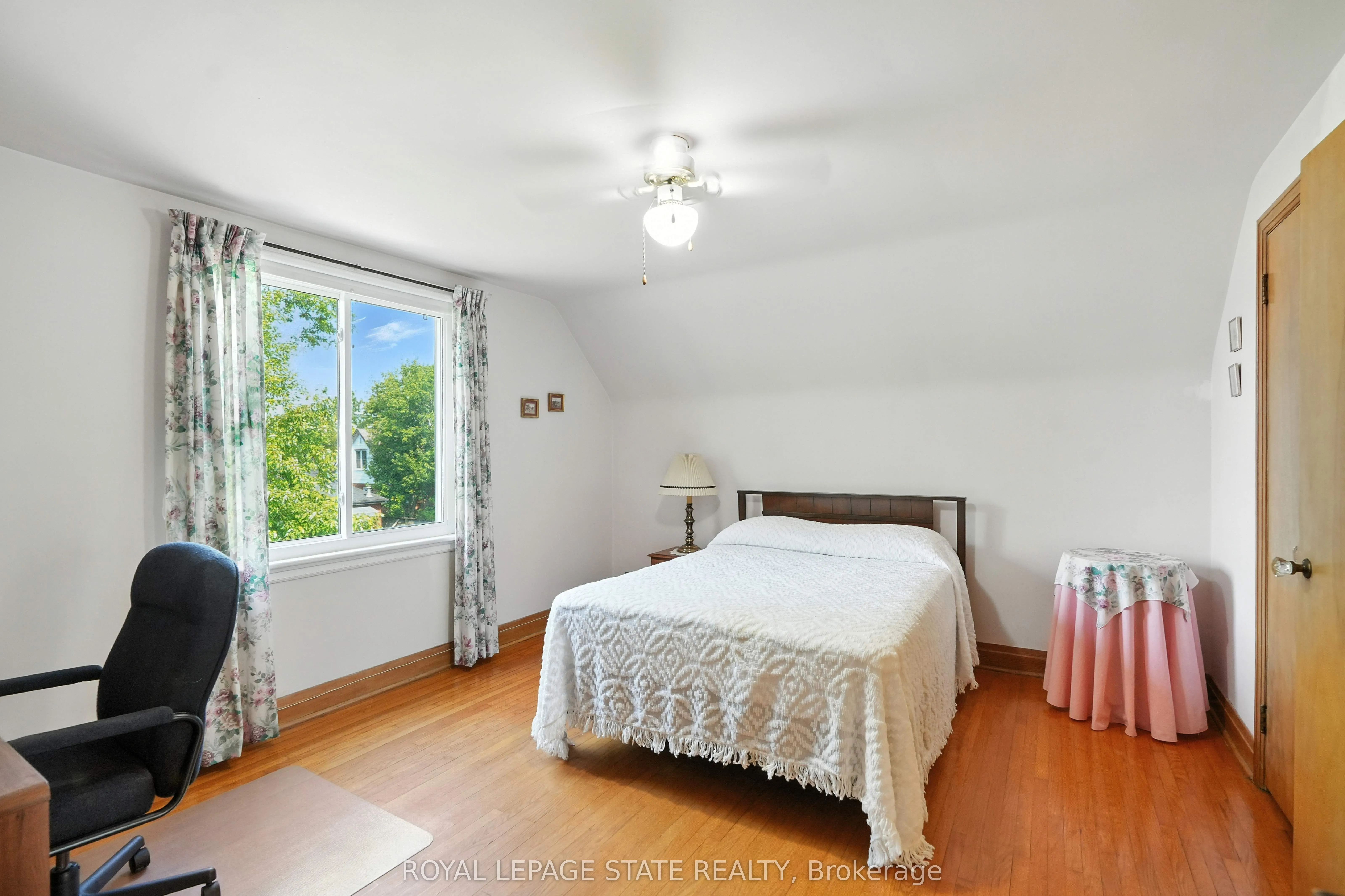 26 Marion Place