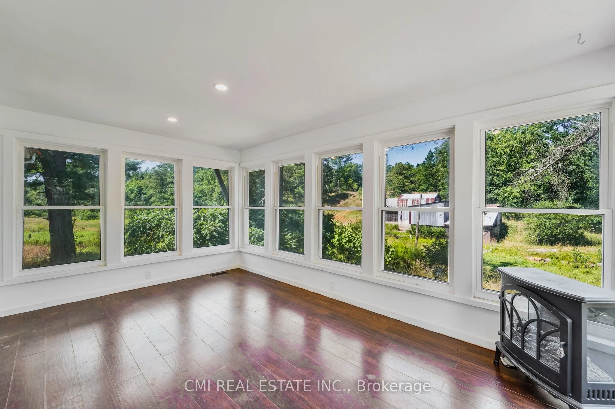 4422 County Rd 6 Road