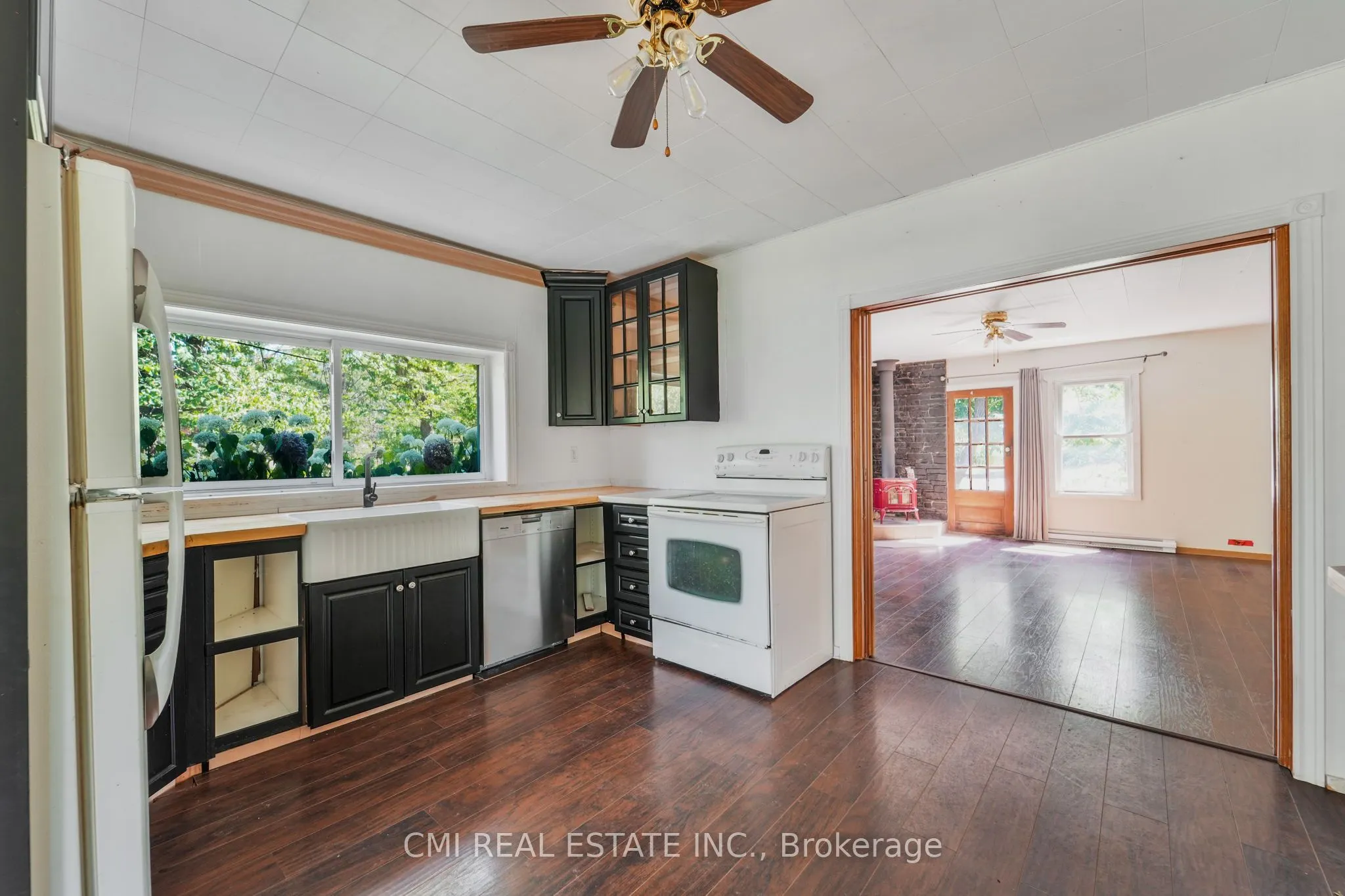 4422 County Rd 6 Road
