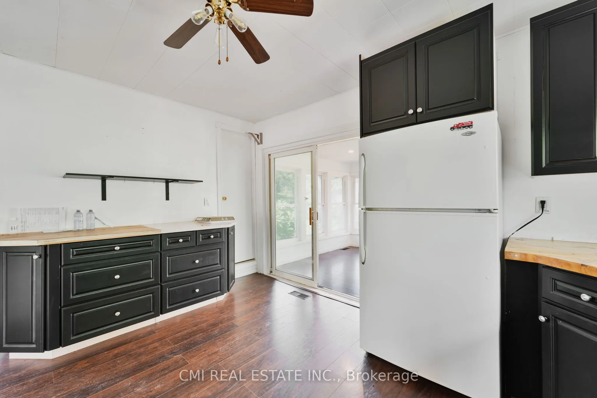 4422 County Rd 6 Road