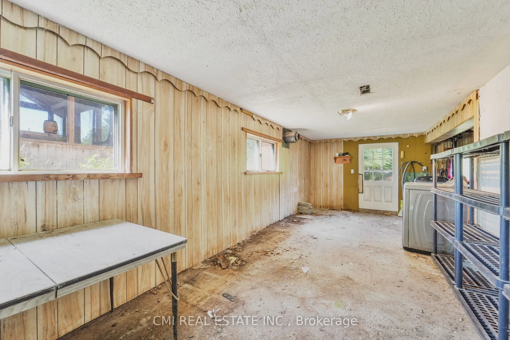 4422 County Rd 6 Road