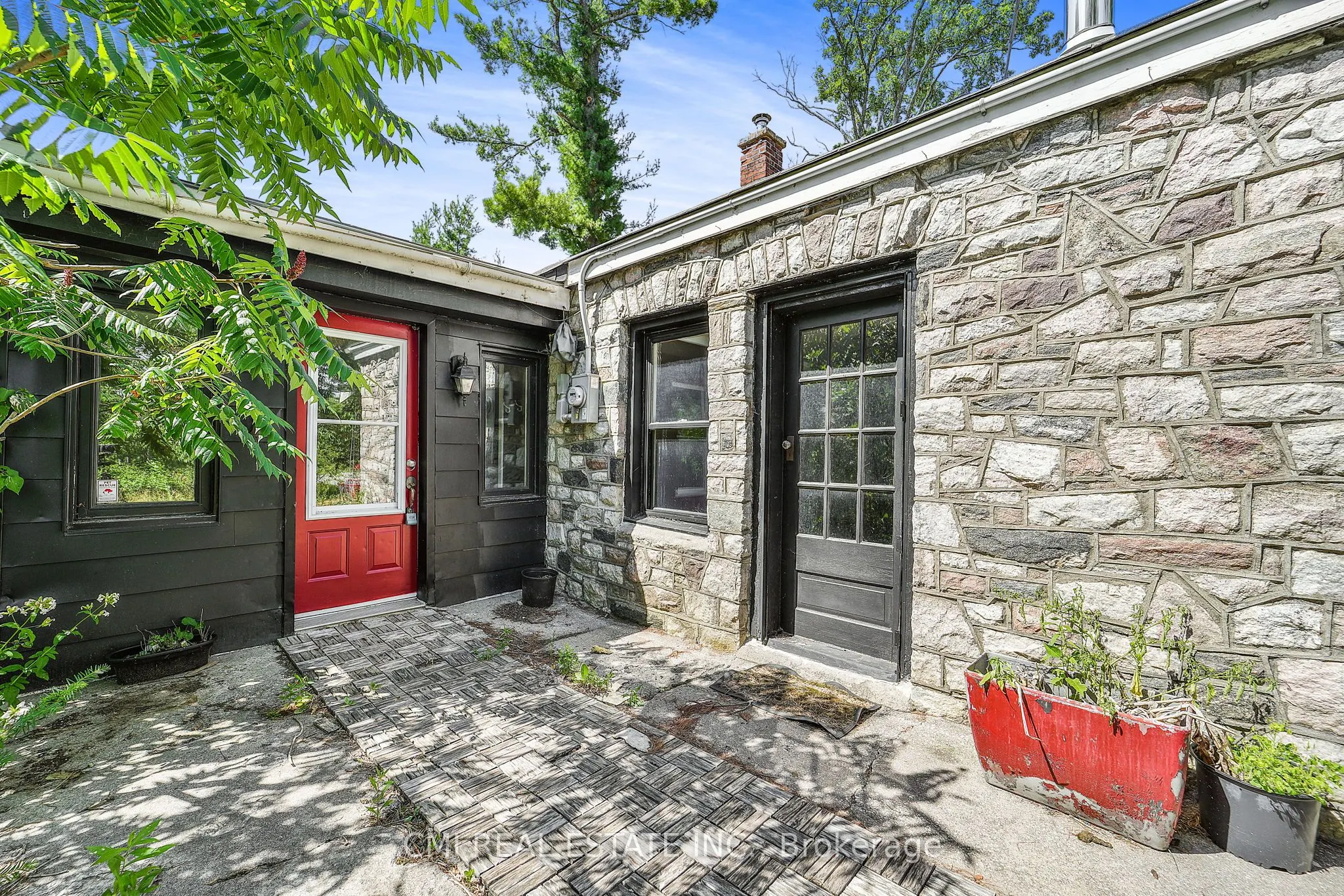 4422 County Rd 6 Road