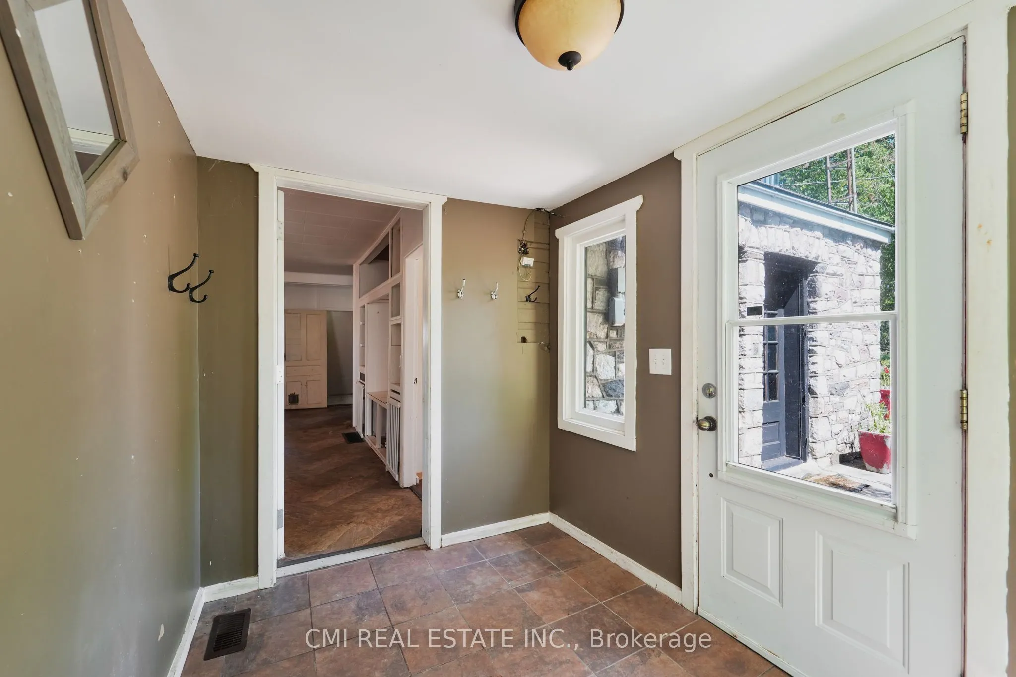 4422 County Rd 6 Road