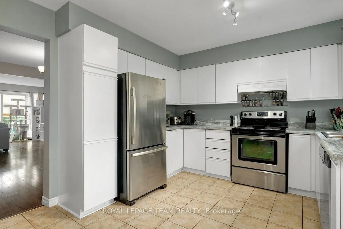 284-D Dalehurst Drive, #D