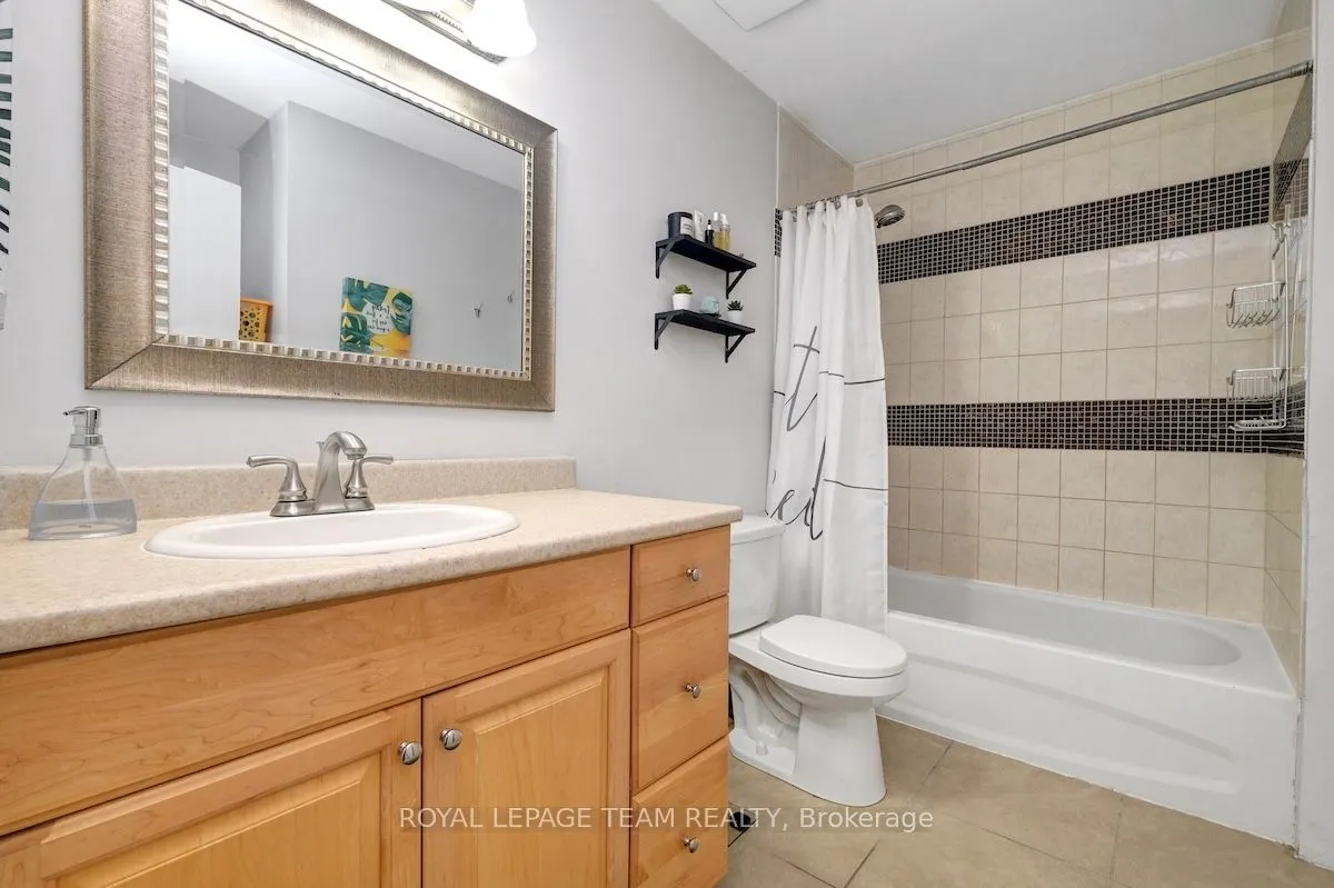 284-D Dalehurst Drive, #D