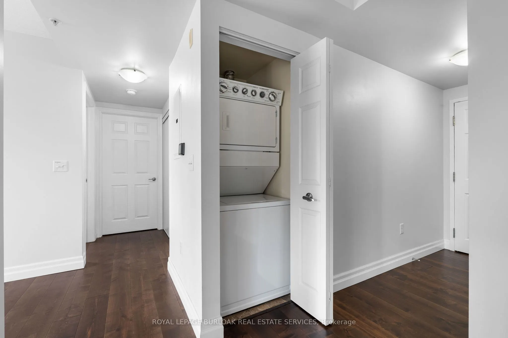 67 Kingsbury Square, #307