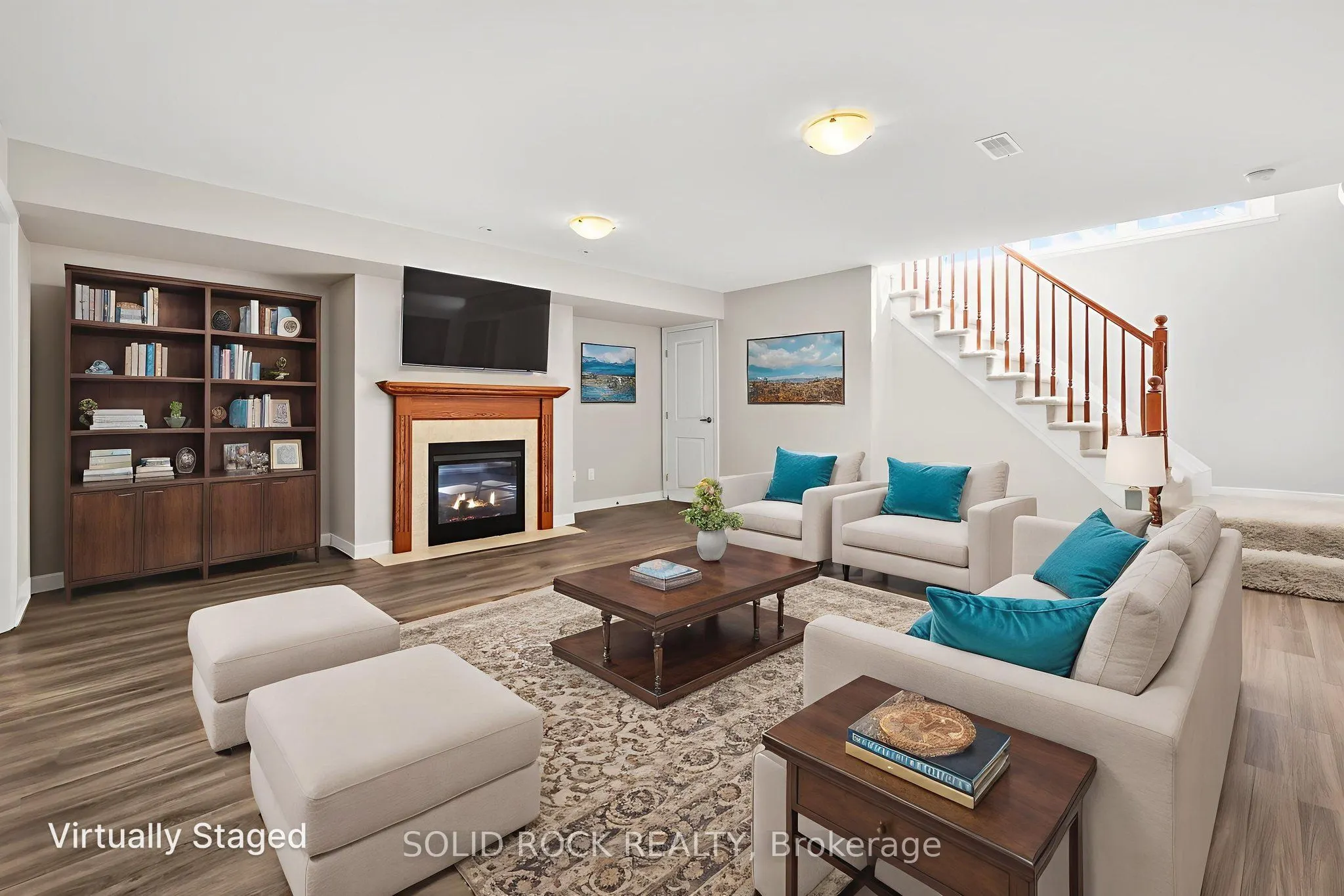 153 Hawkshaw Crescent E