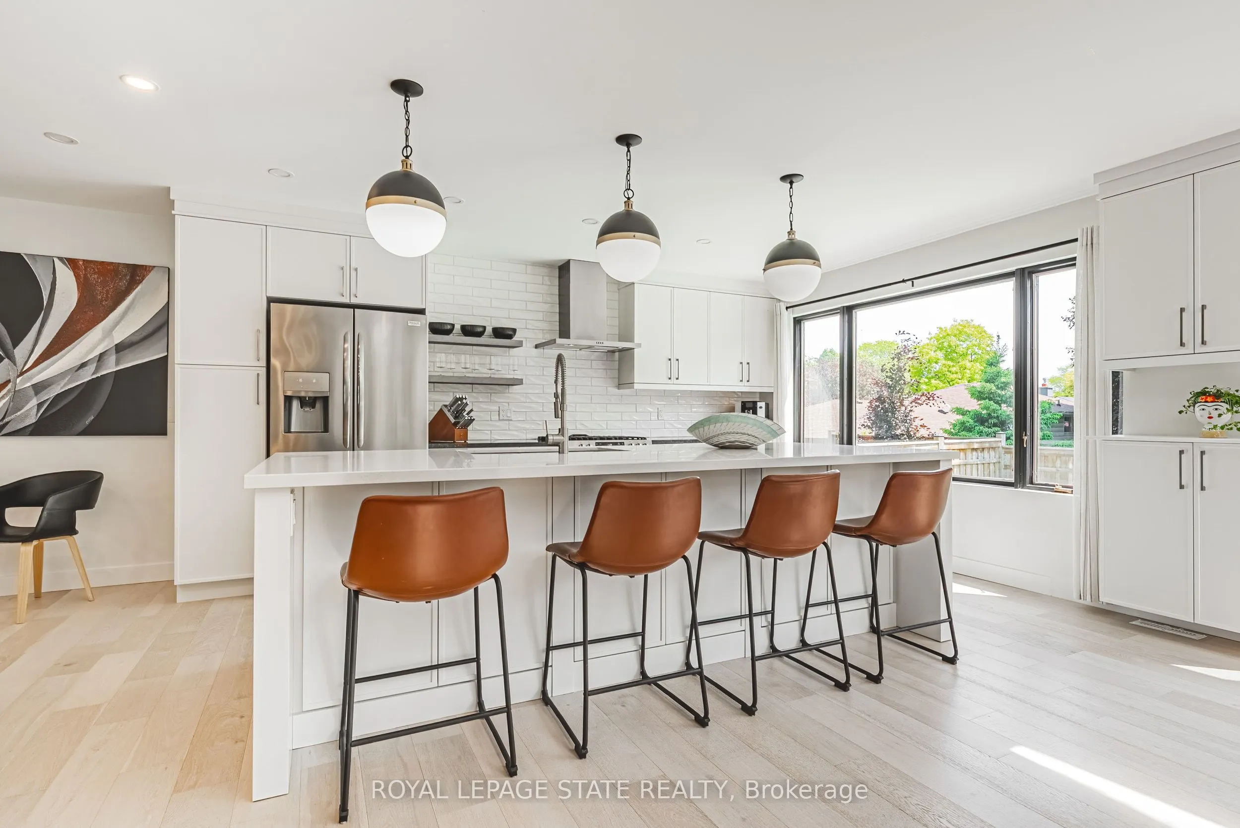 16 Lynndale Drive