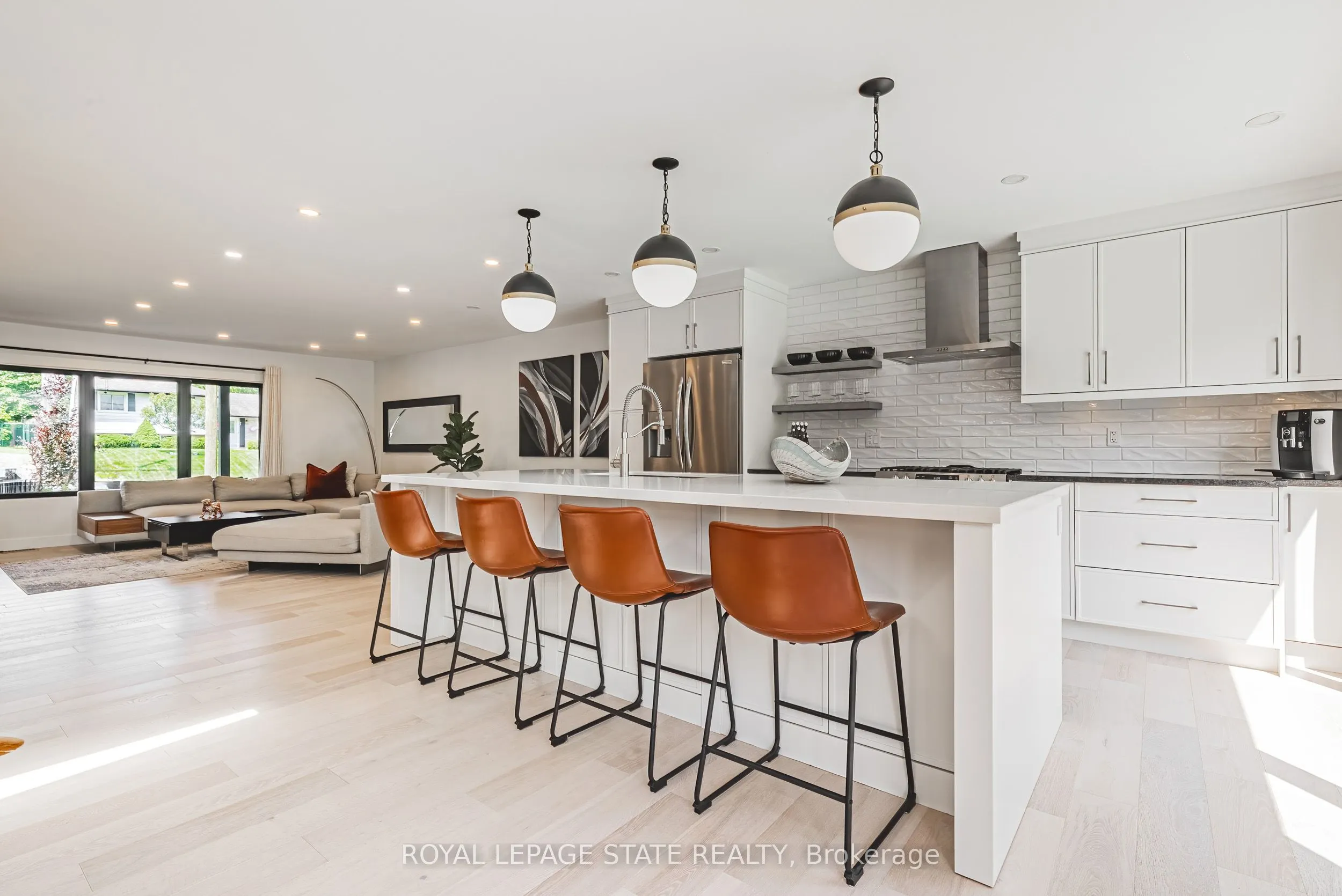 16 Lynndale Drive