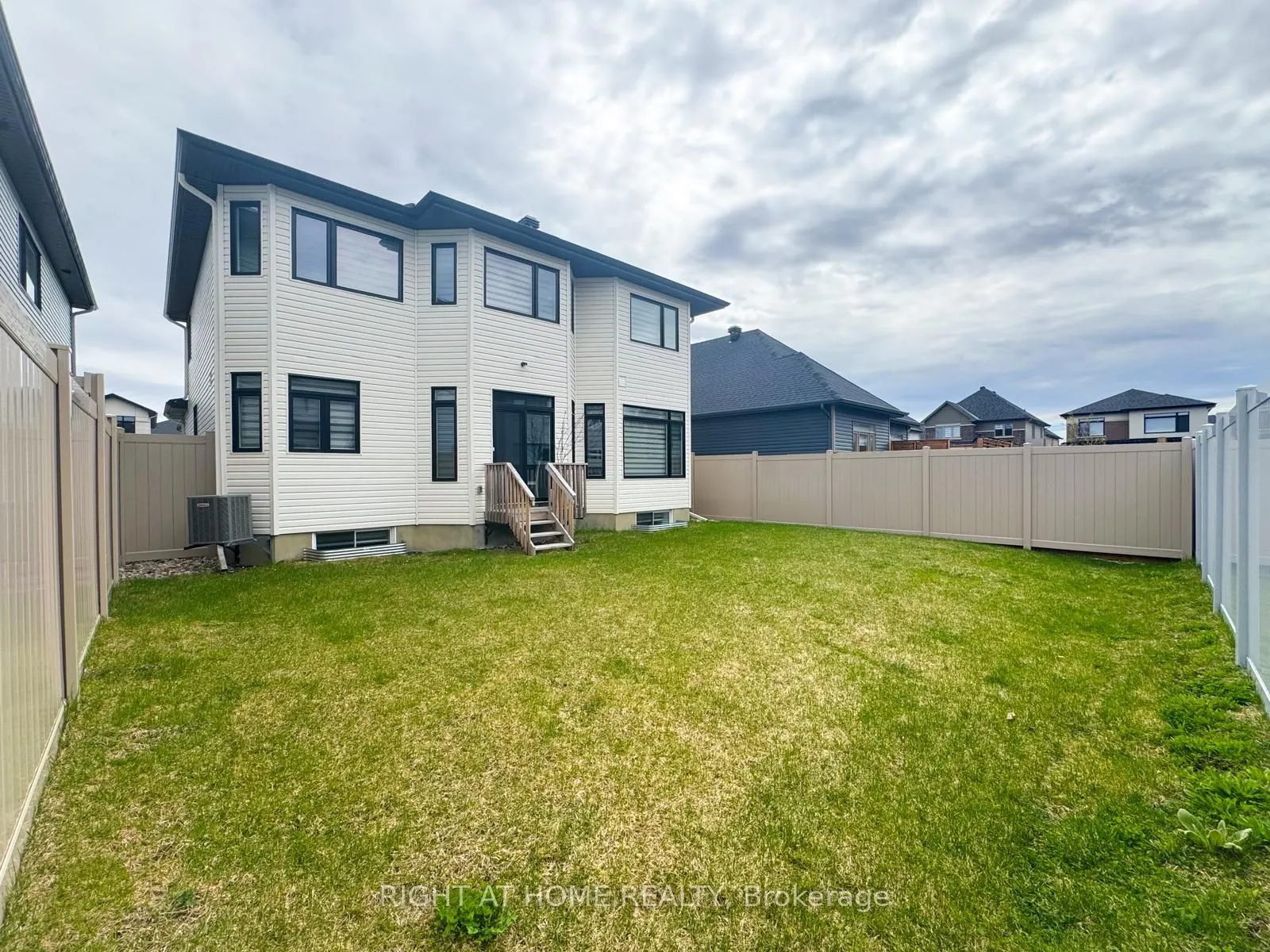203 Osterley Way