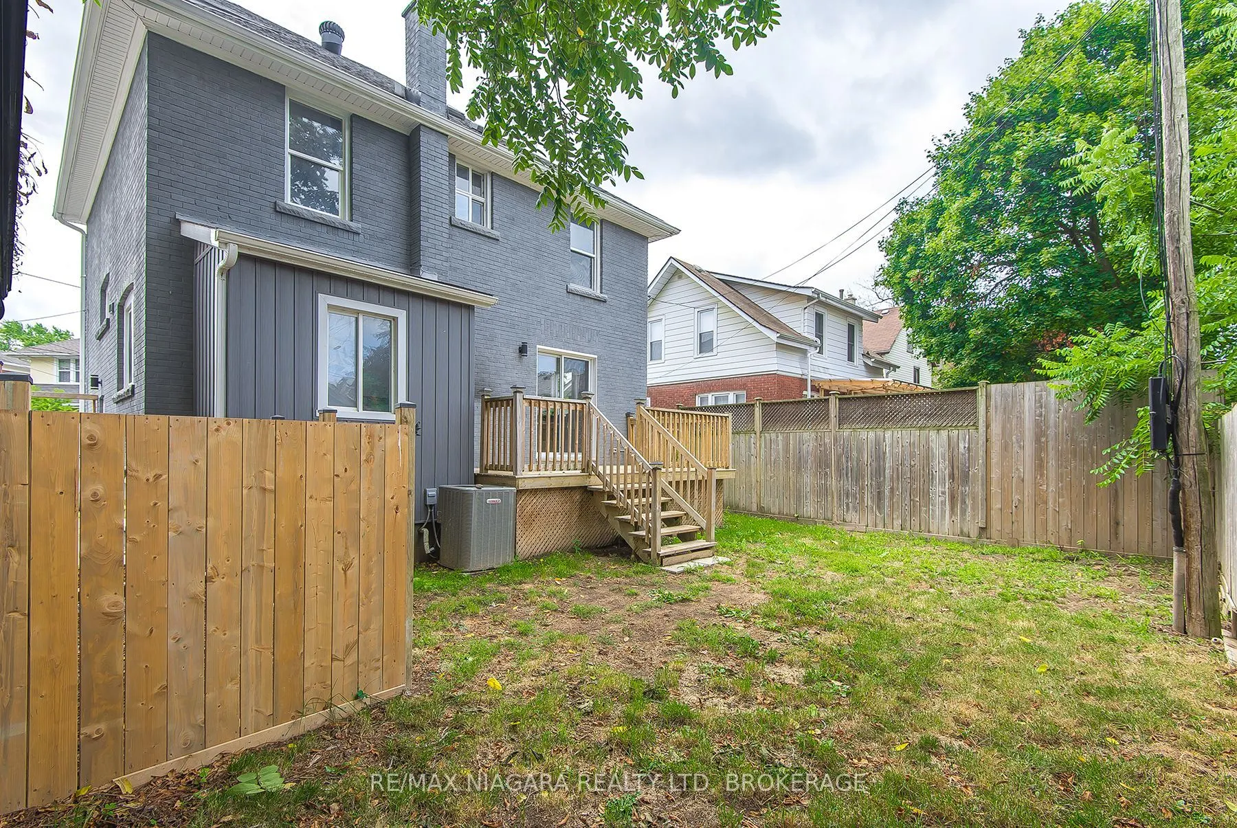 4607 Nelson Crescent