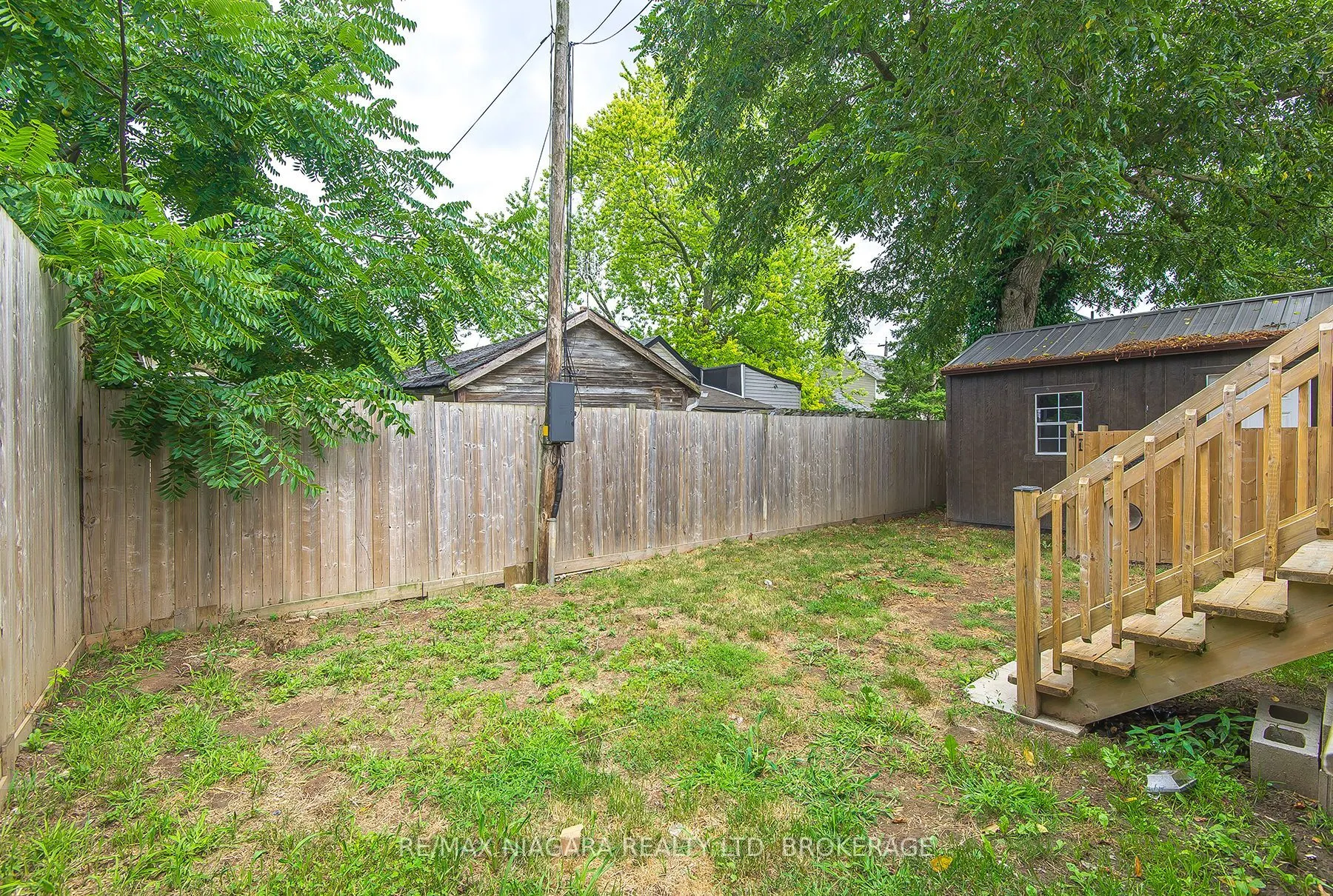 4607 Nelson Crescent