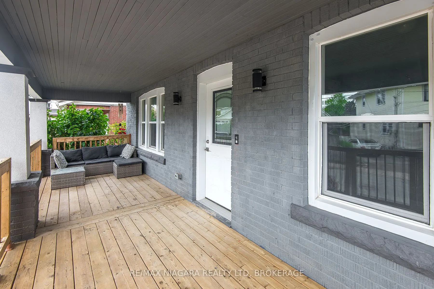 4607 Nelson Crescent