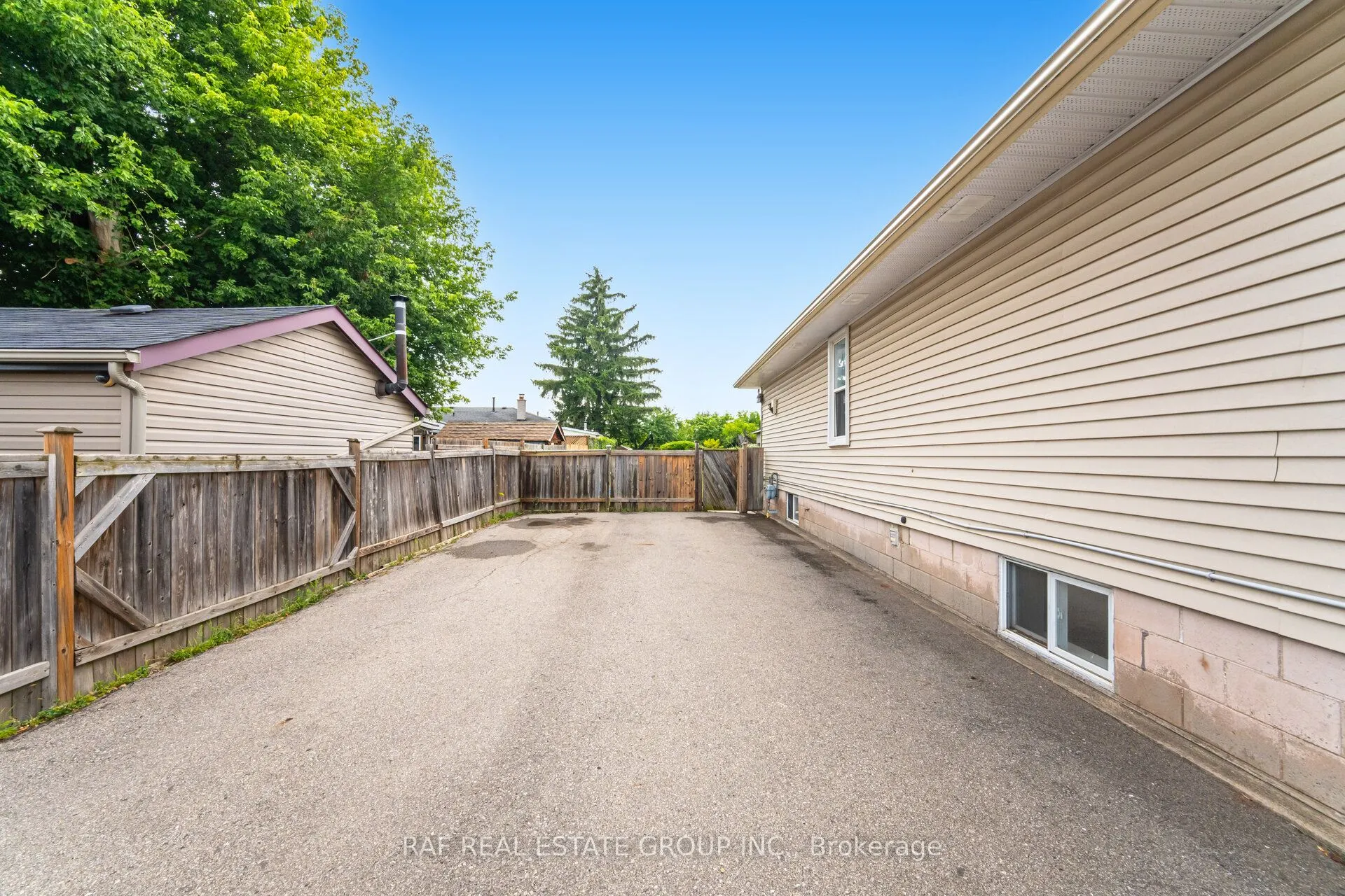 216 Millen Road