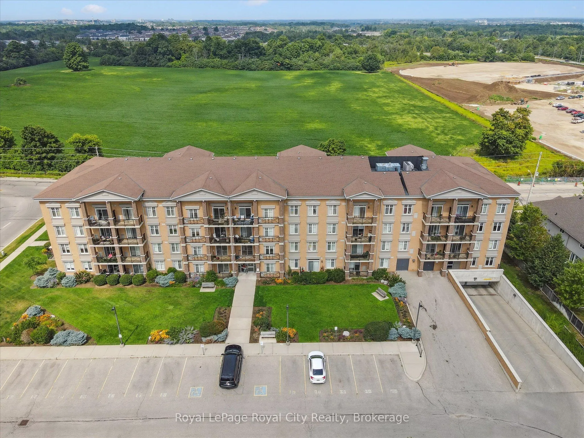 2 Colonial Drive, #403