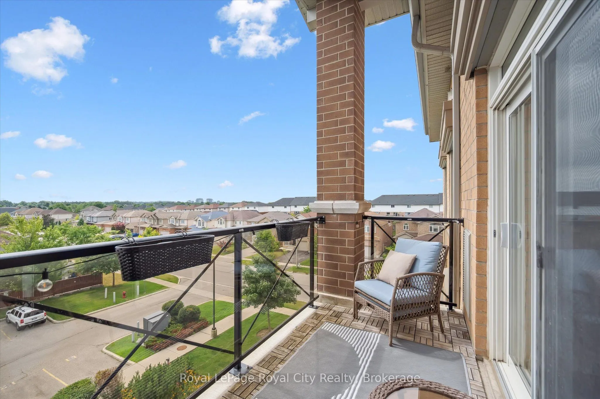 2 Colonial Drive, #403