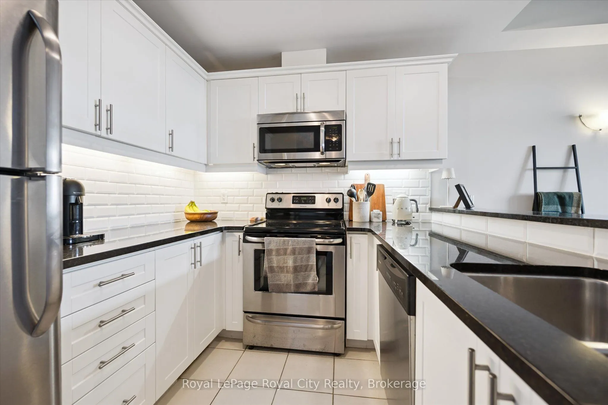 2 Colonial Drive, #403
