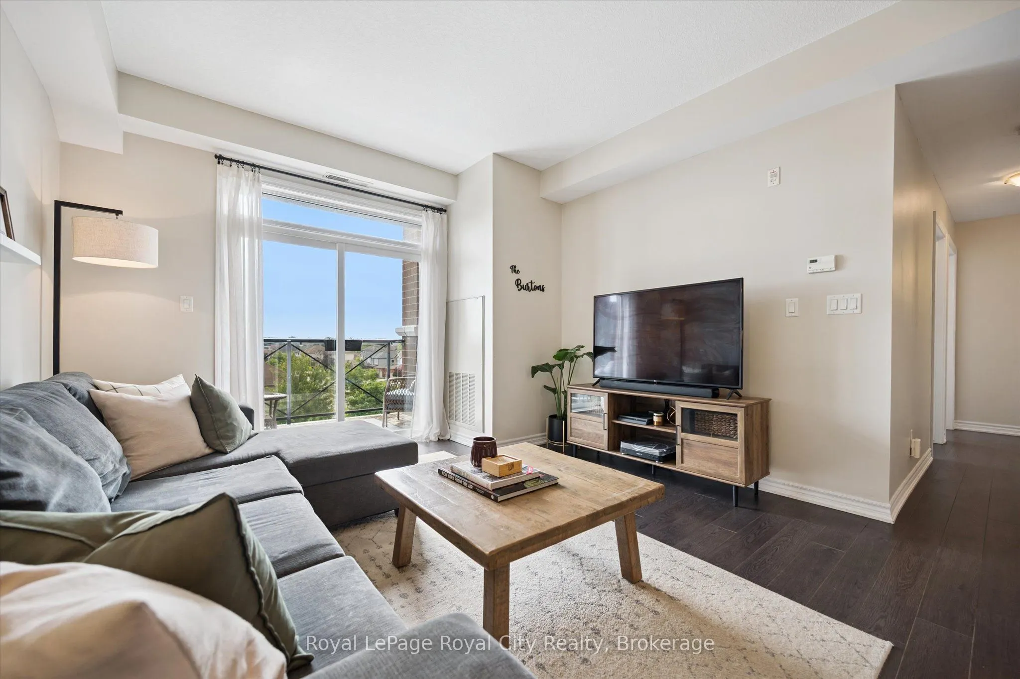 2 Colonial Drive, #403