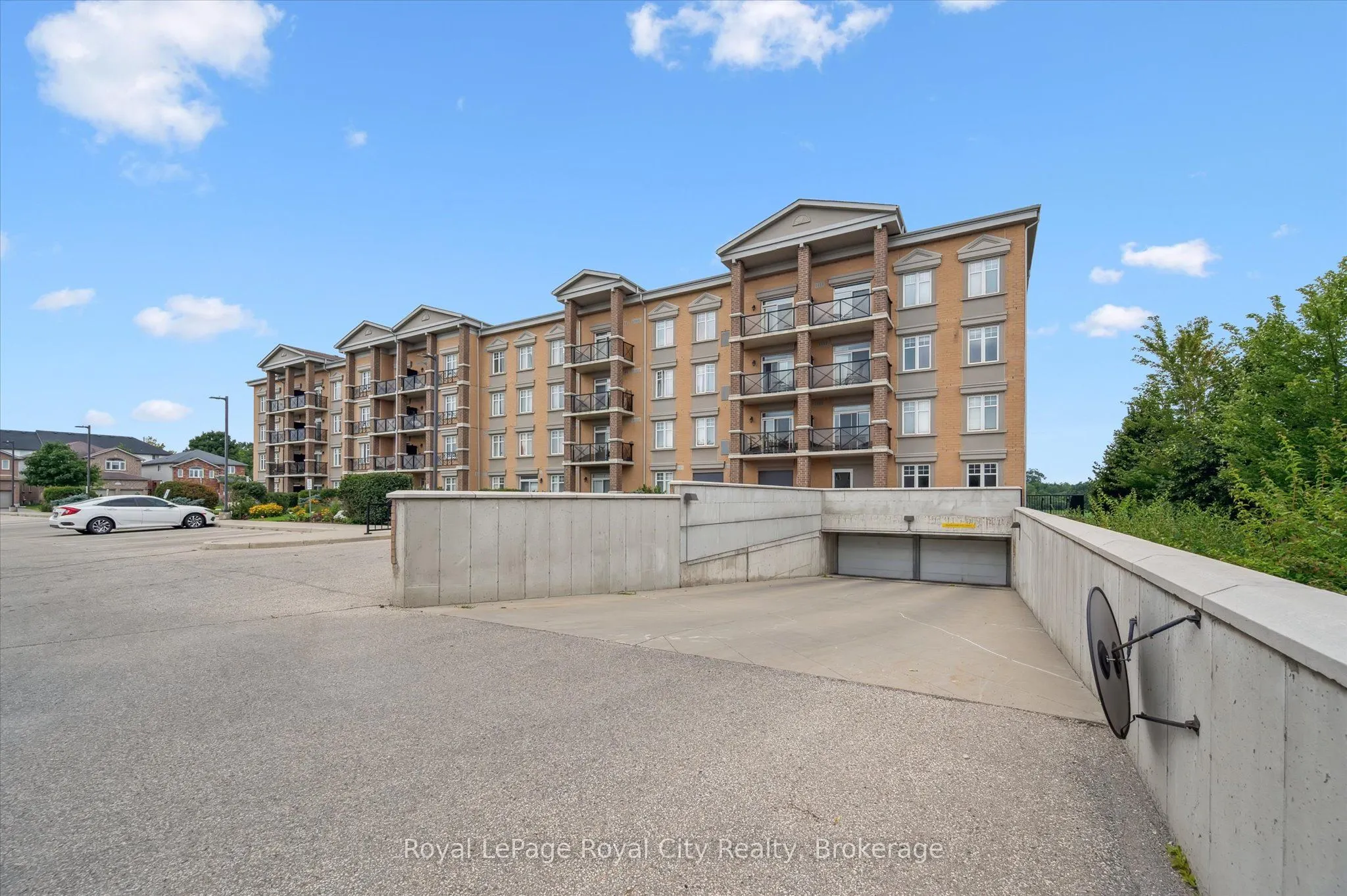 2 Colonial Drive, #403