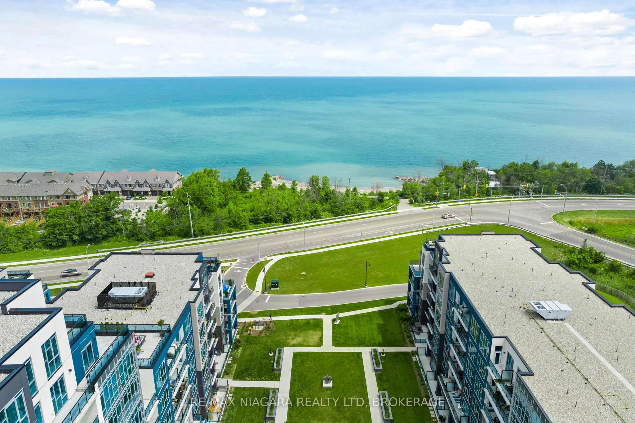 16 Concord Place, #416