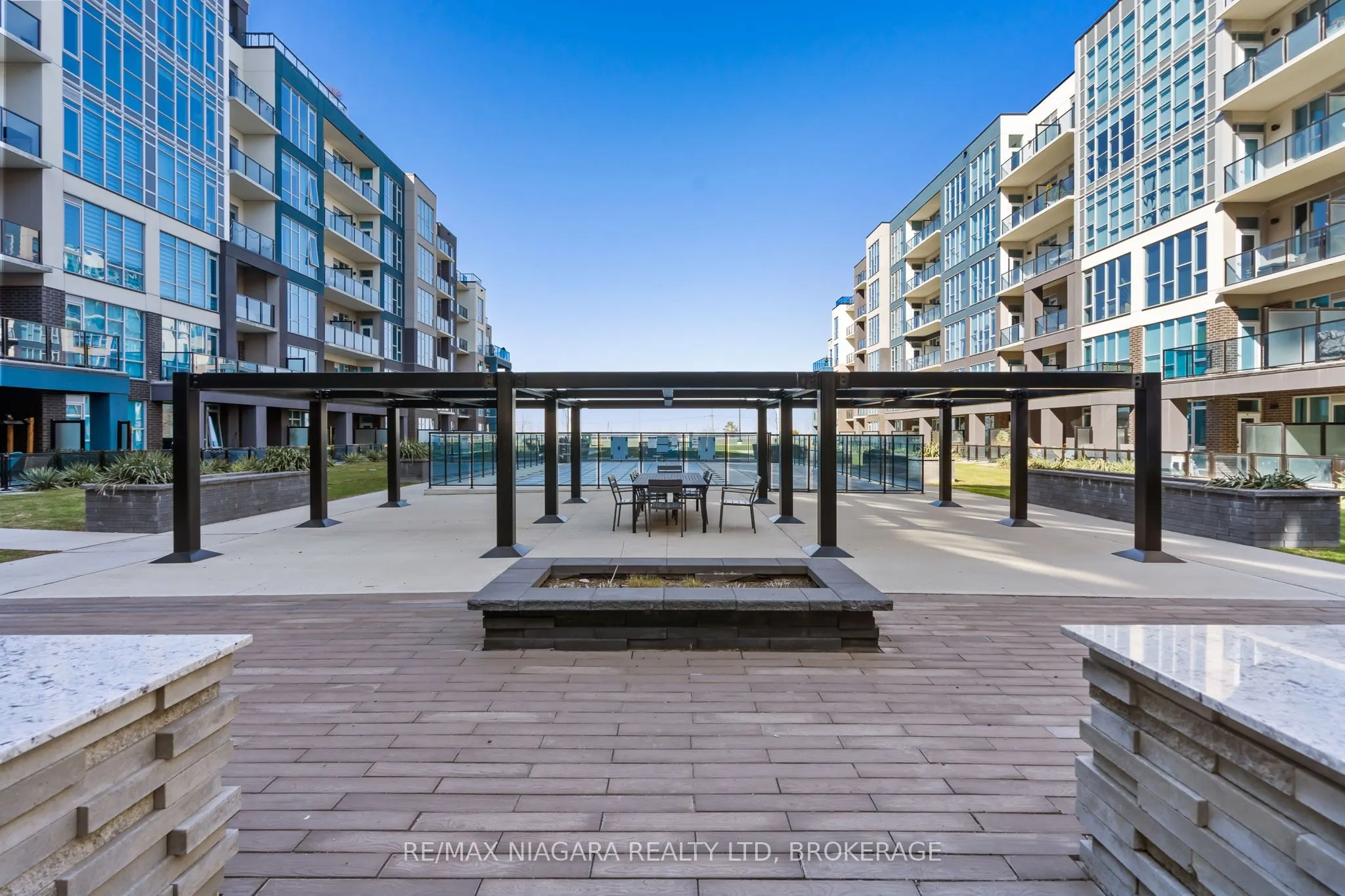 16 Concord Place, #416