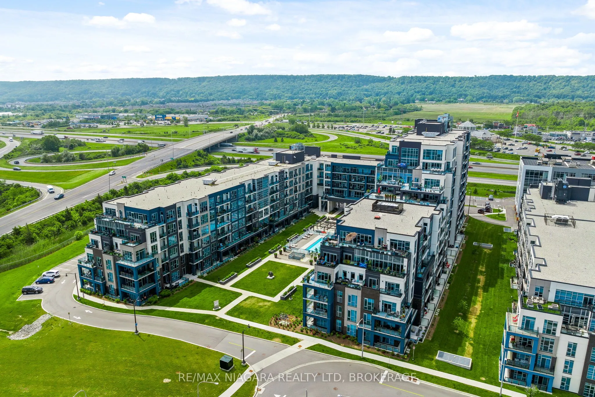 16 Concord Place, #416