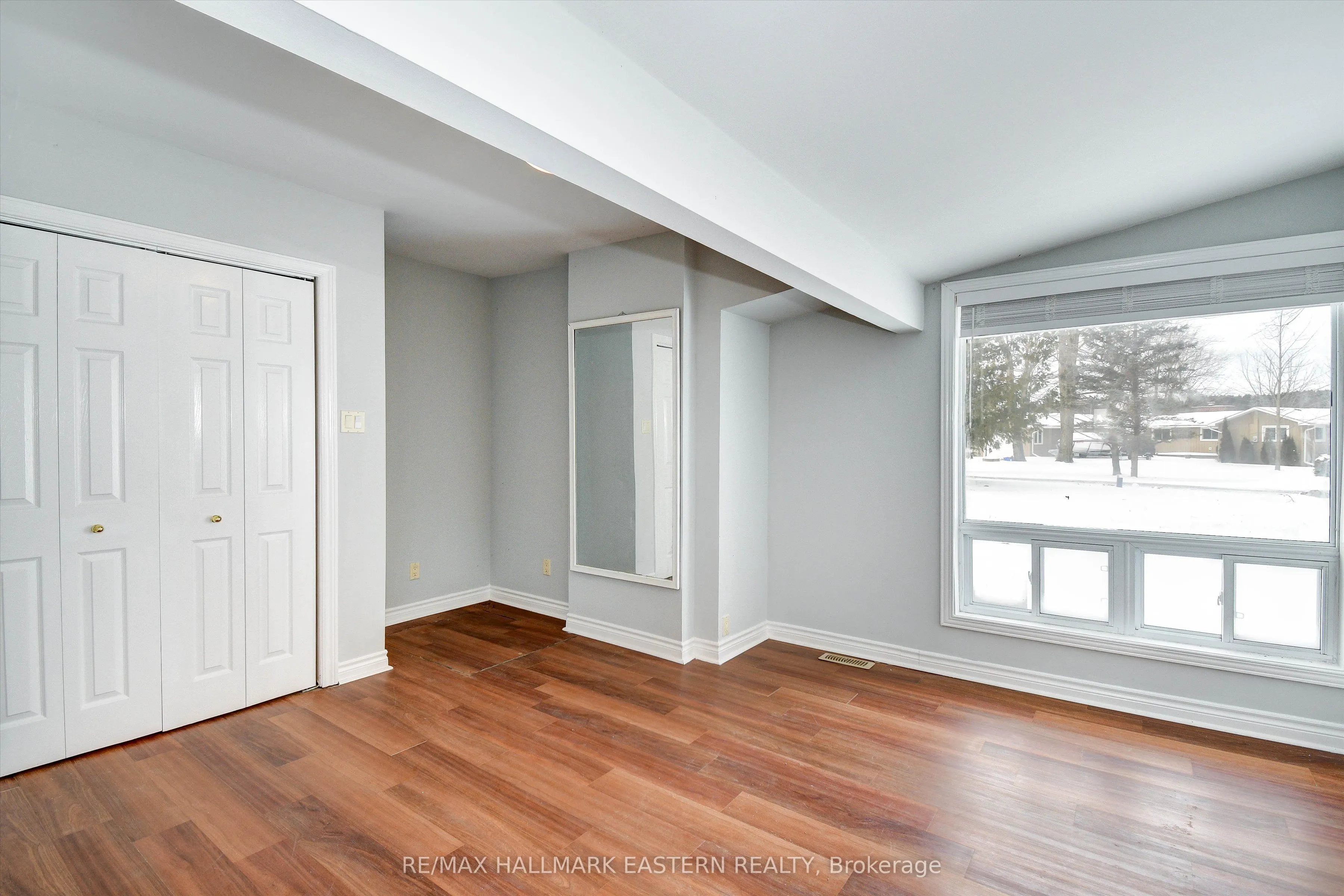 30 Edgewater Drive