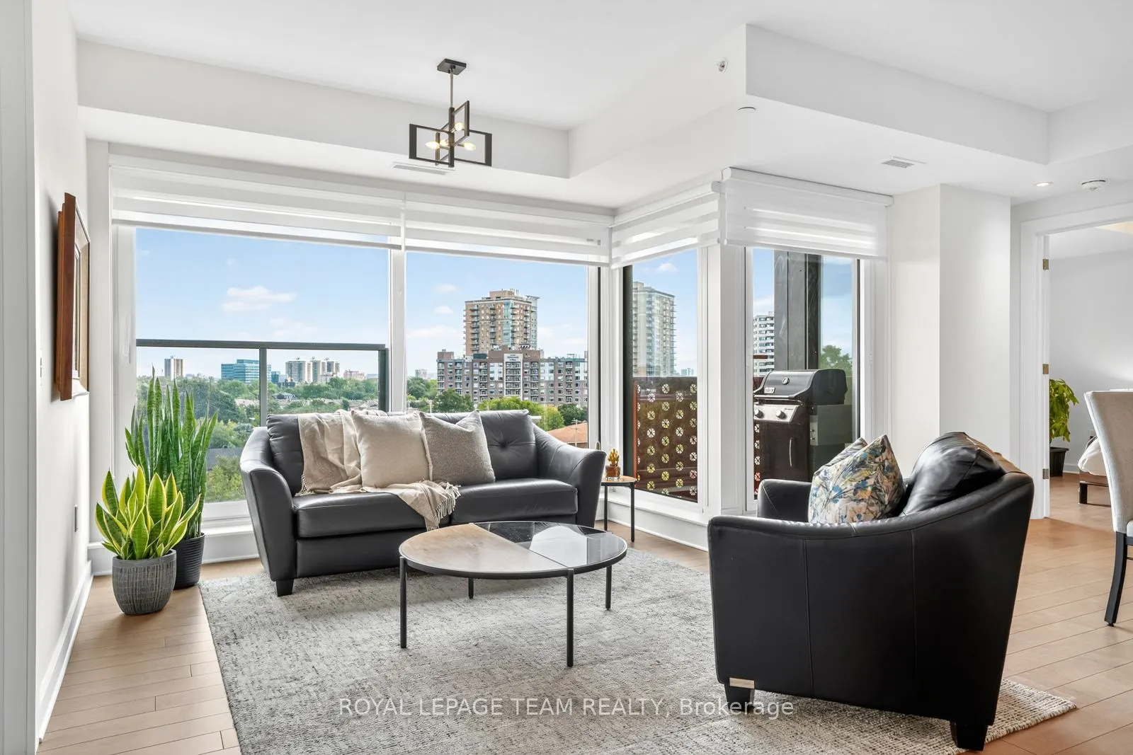 135 Barrette Street, #608