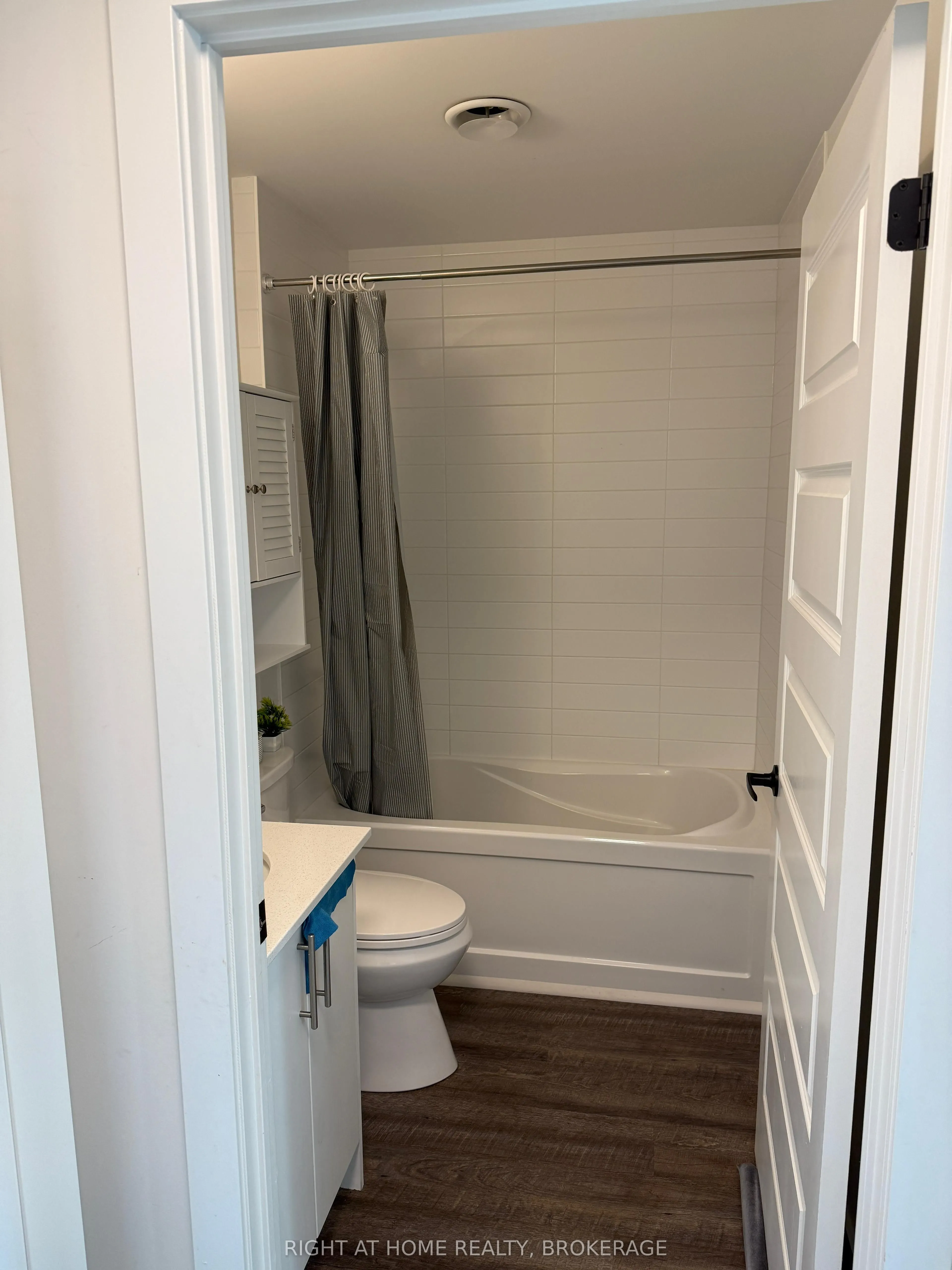 107 Roger Street S, #505