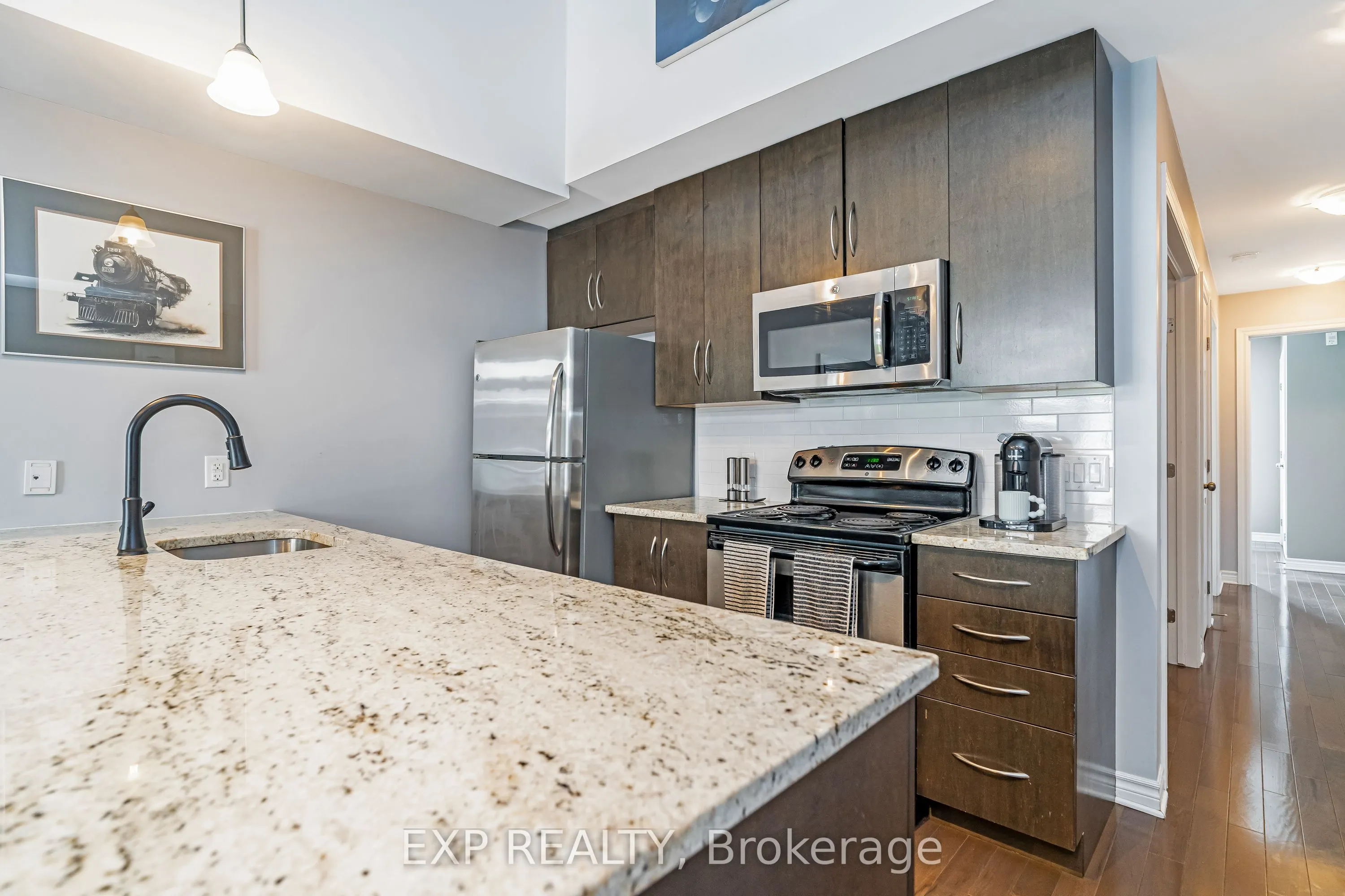 330 Everest Private, #G