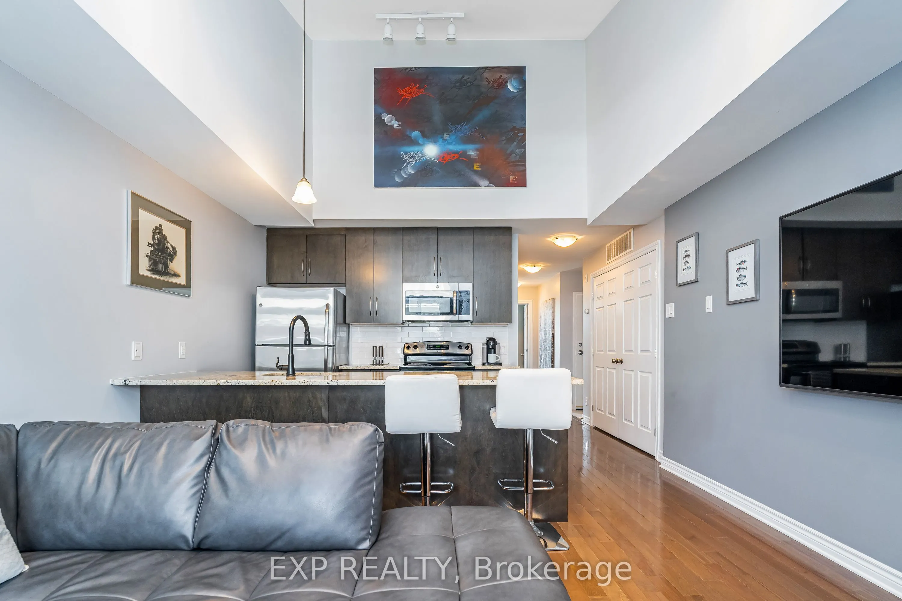 330 Everest Private, #G