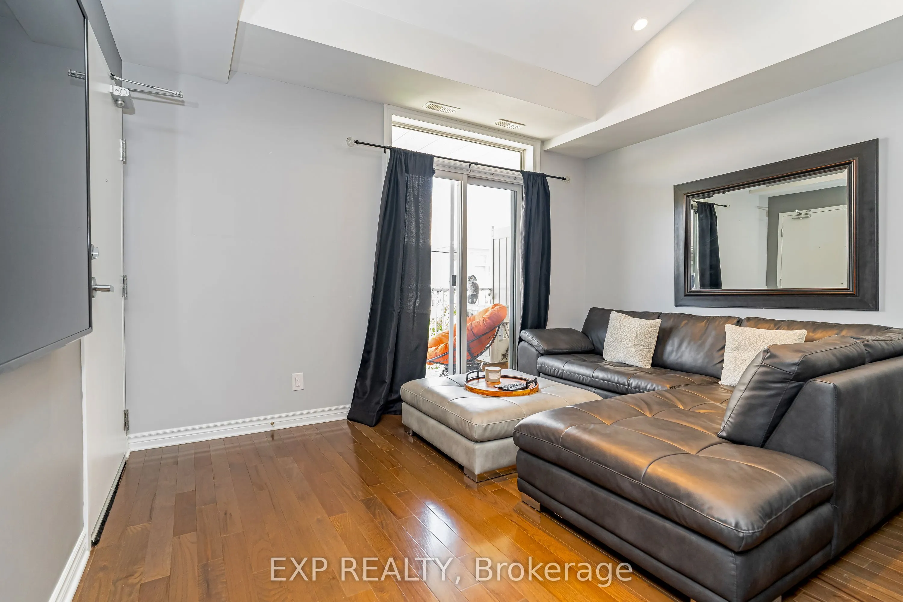 330 Everest Private, #G
