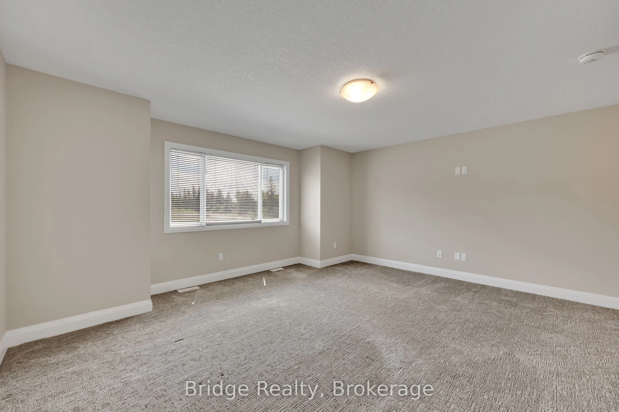 66 Cash Crescent