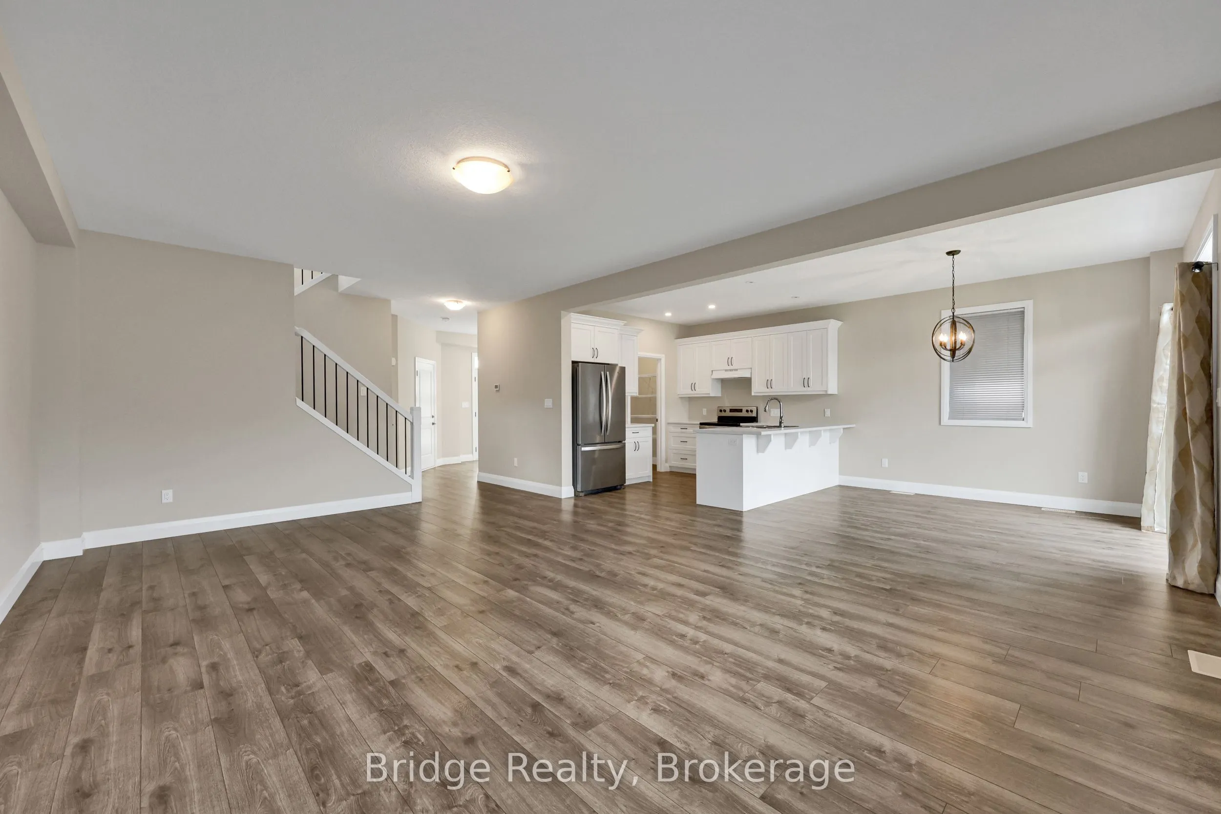 66 Cash Crescent