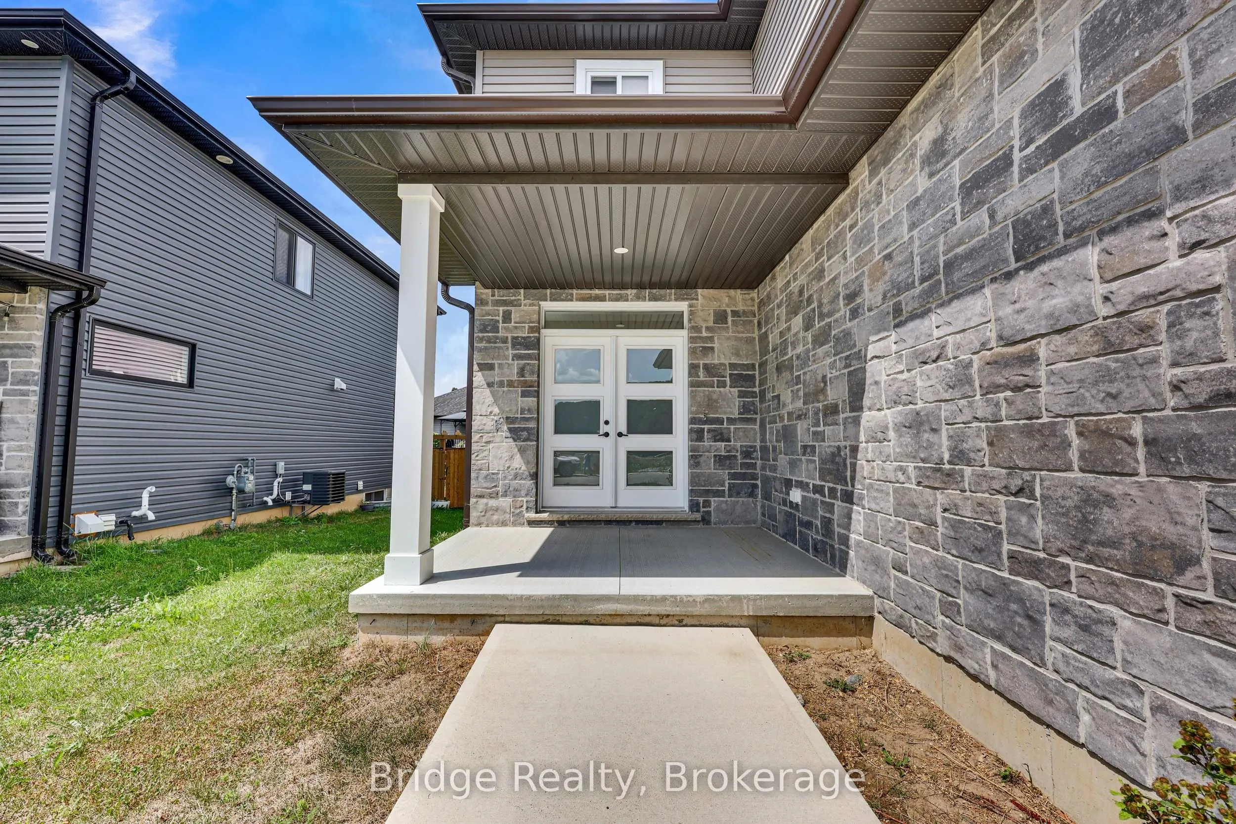 66 Cash Crescent