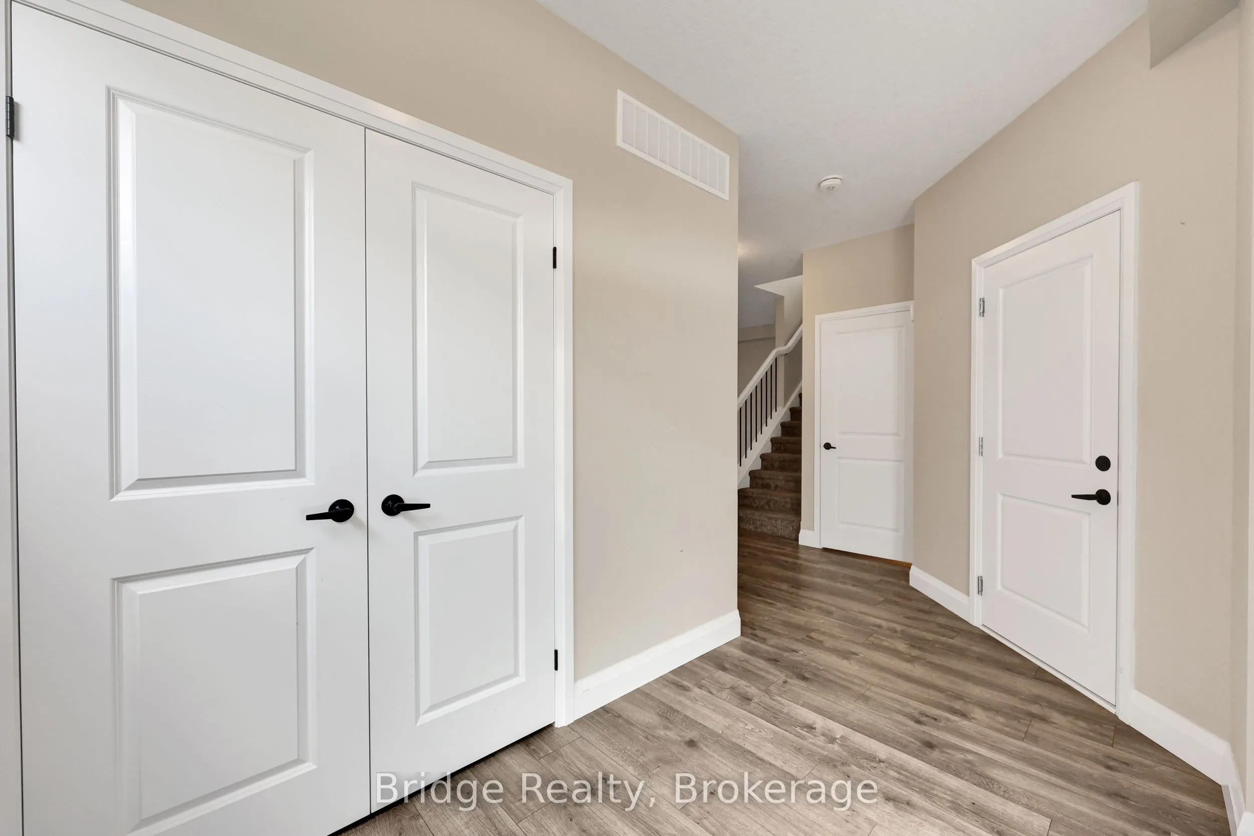 66 Cash Crescent