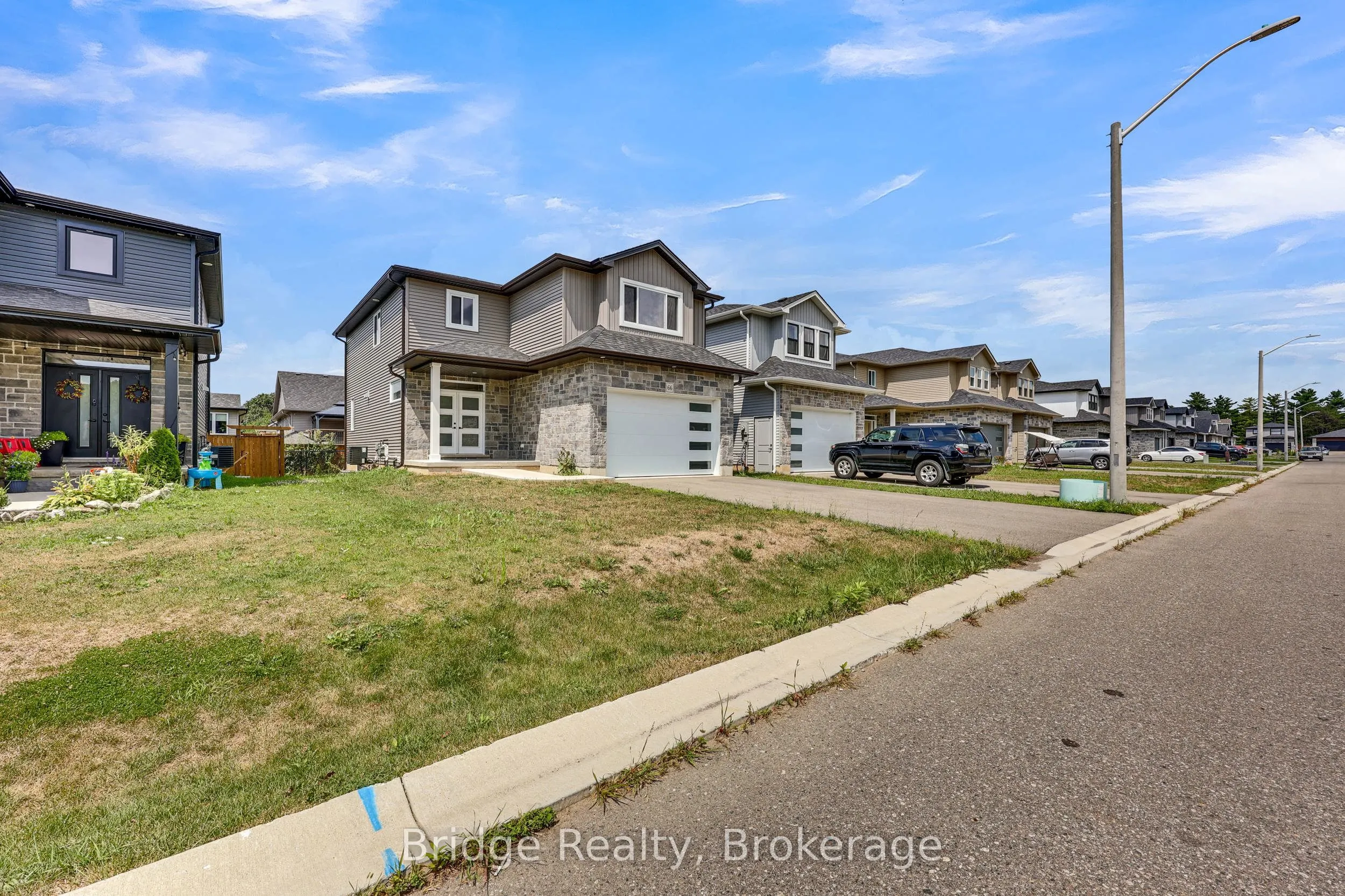 66 Cash Crescent