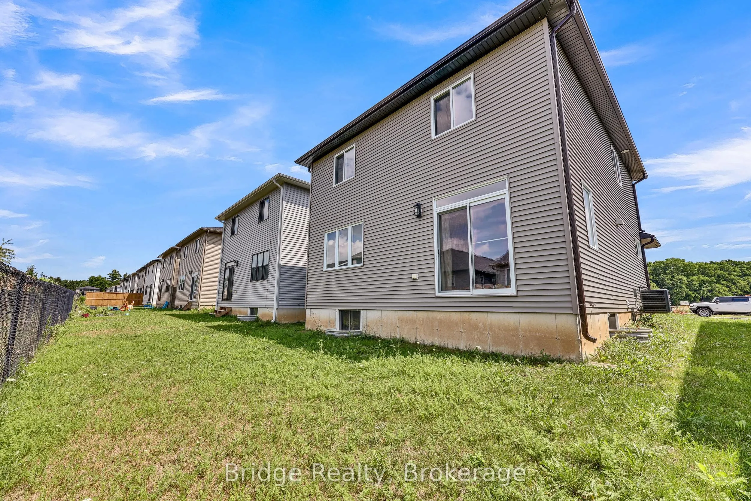 66 Cash Crescent