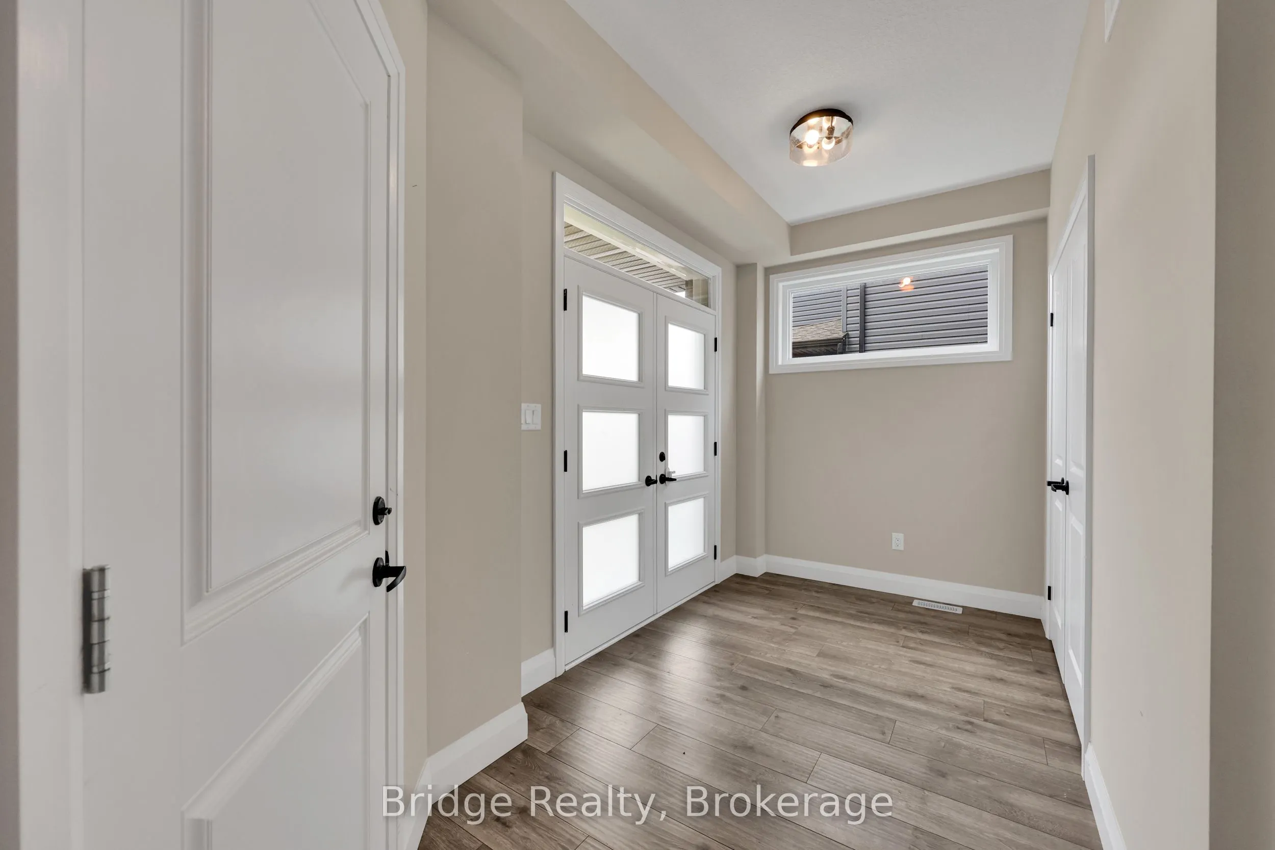 66 Cash Crescent