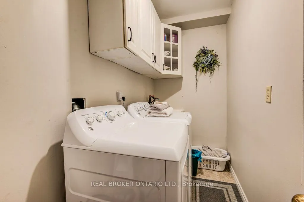 375 HOLIDAY INN Drive, #11